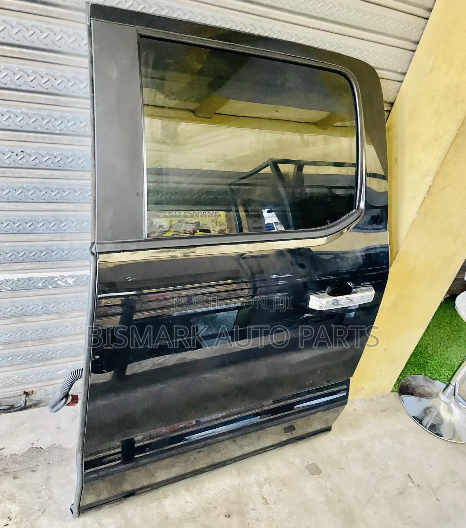 Ford F-150 2022-2023-2024 Back Door Left