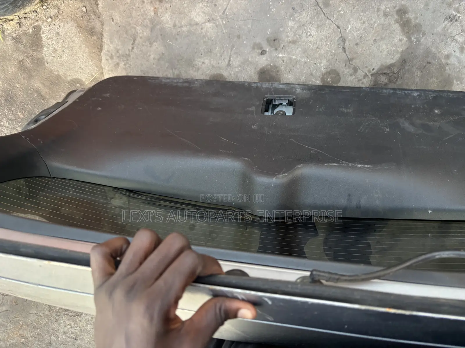 Honda Pilot 2017,2018,2019,2020,2021tailgate / Boot Available