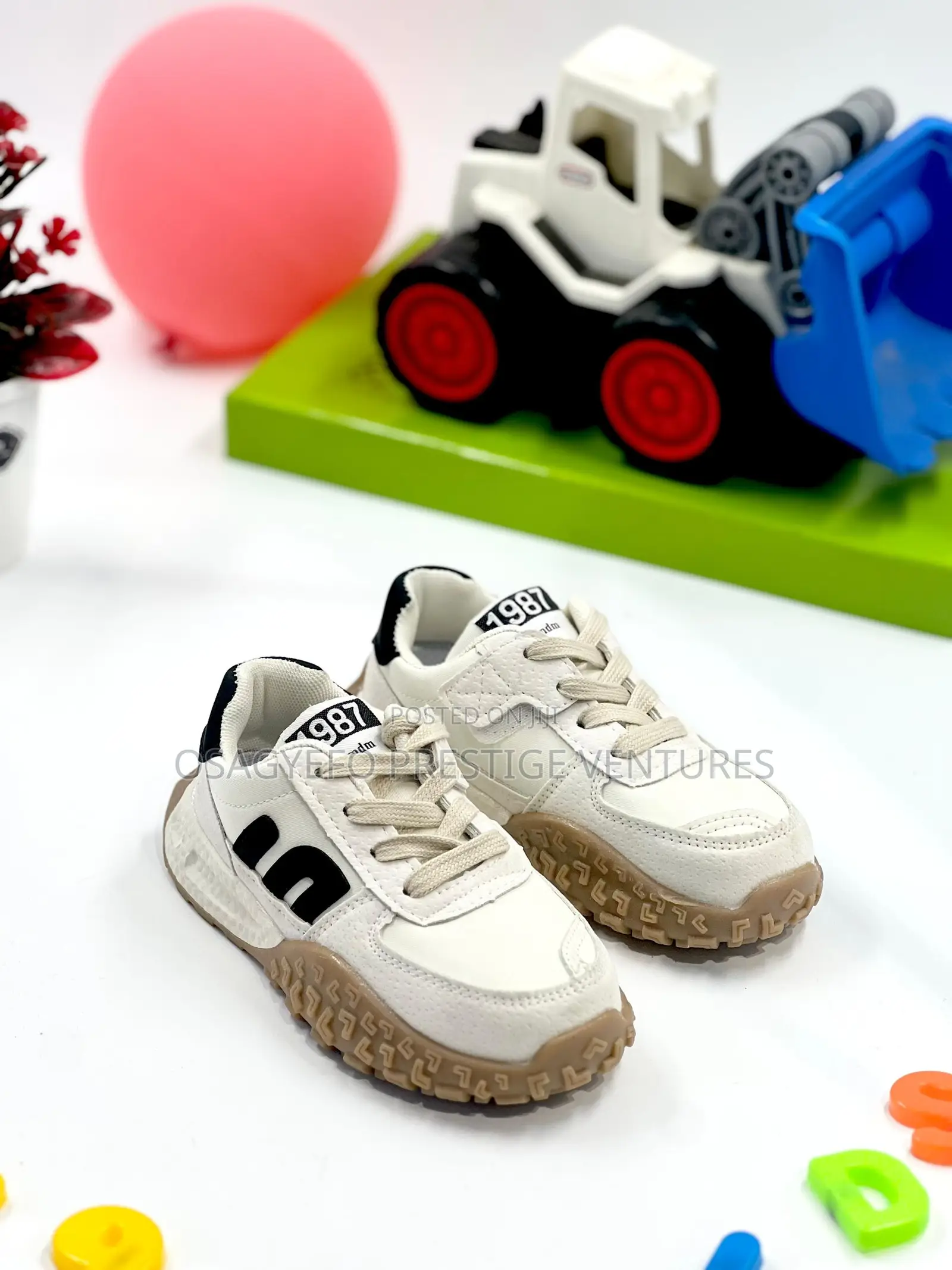 Kids Sneakers, Supreme Quality