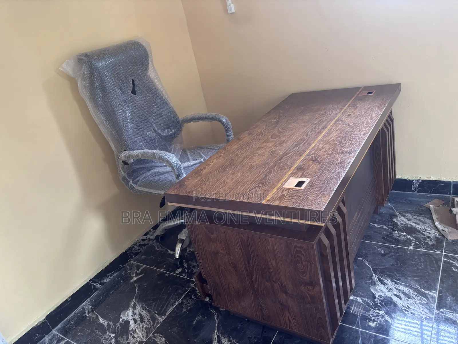 Executive Office Desk And Chair