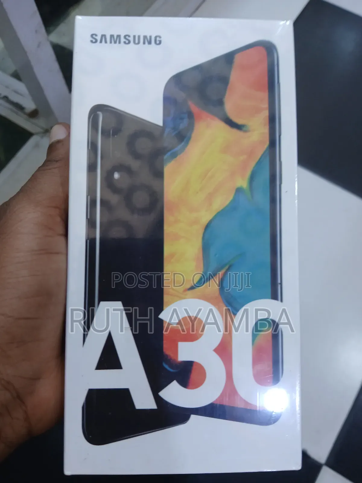 New Samsung Galaxy A30 64 GB Black
