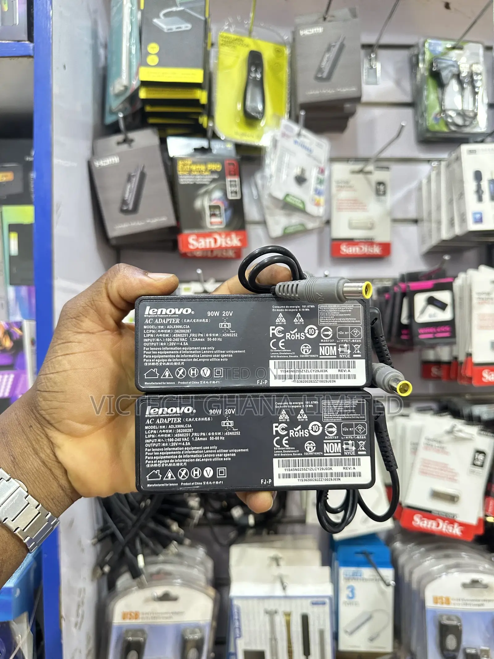 Lenovo Round Pin Adapter