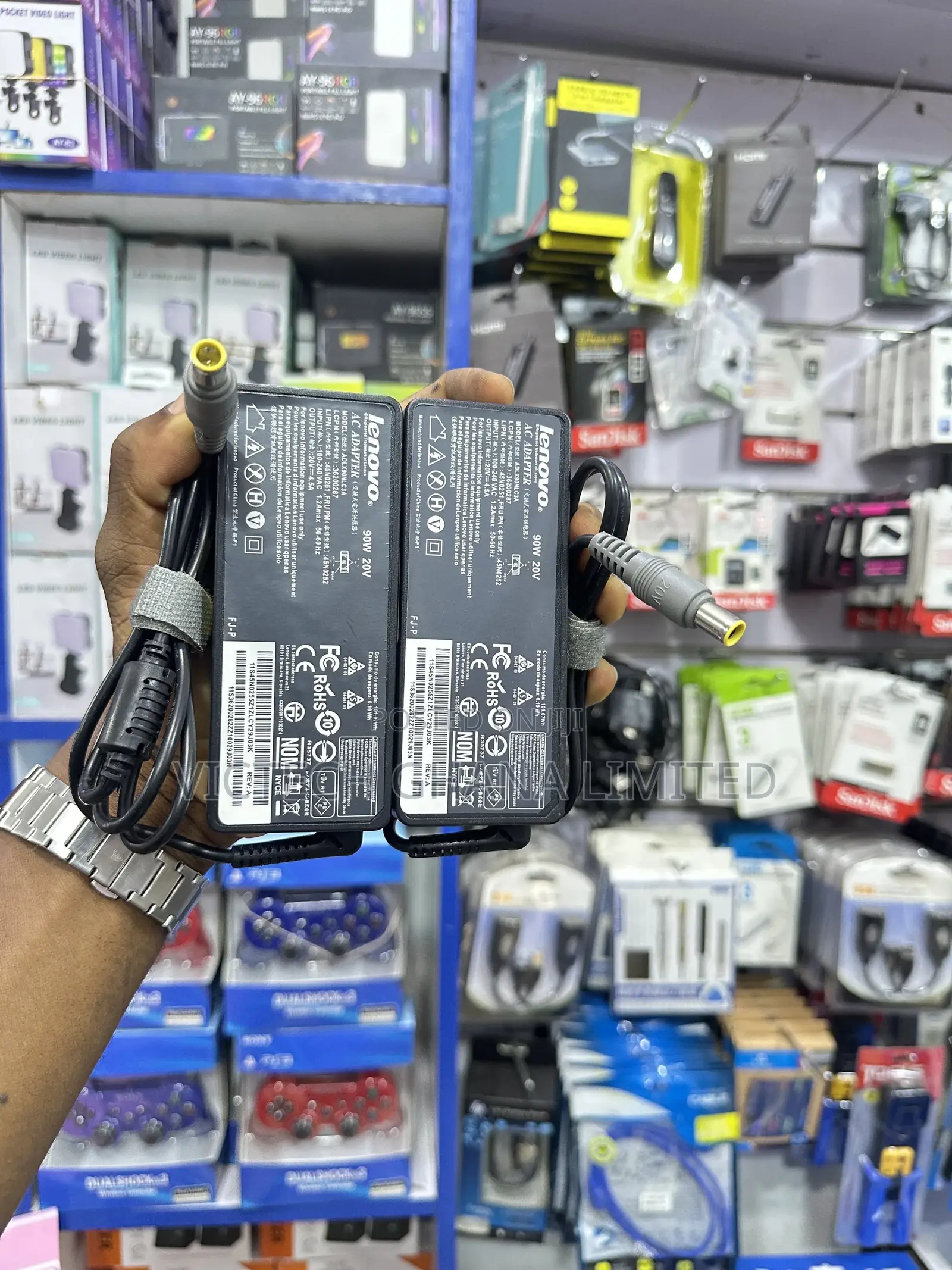 Lenovo Round Pin Adapter