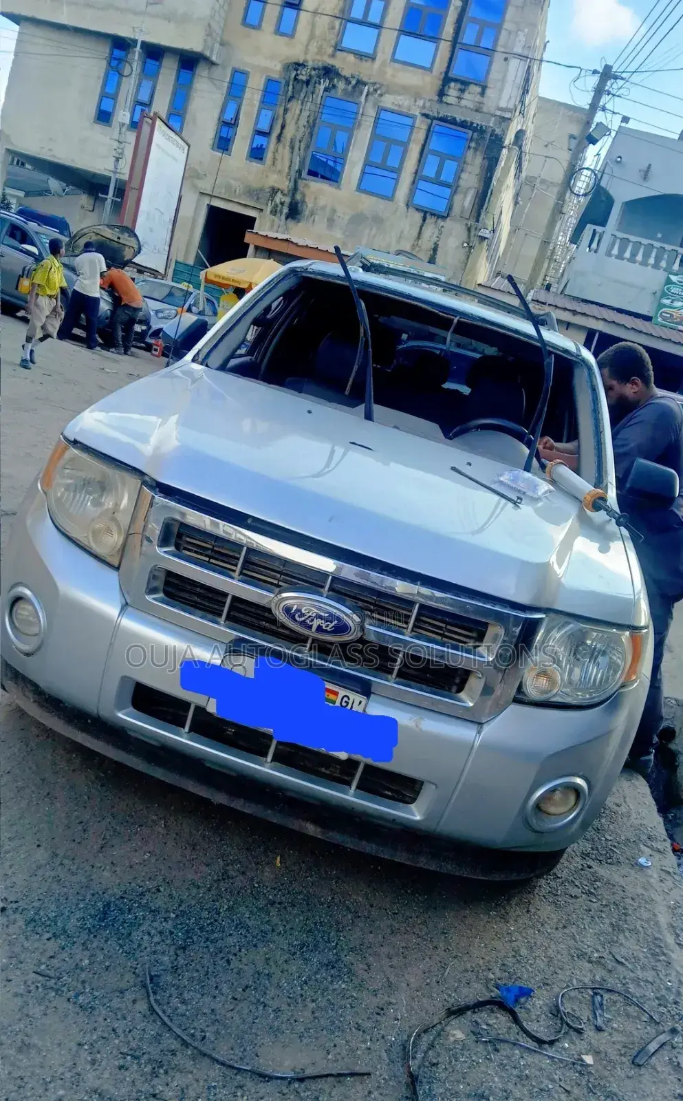 2010 Ford Escape Windscreen Available