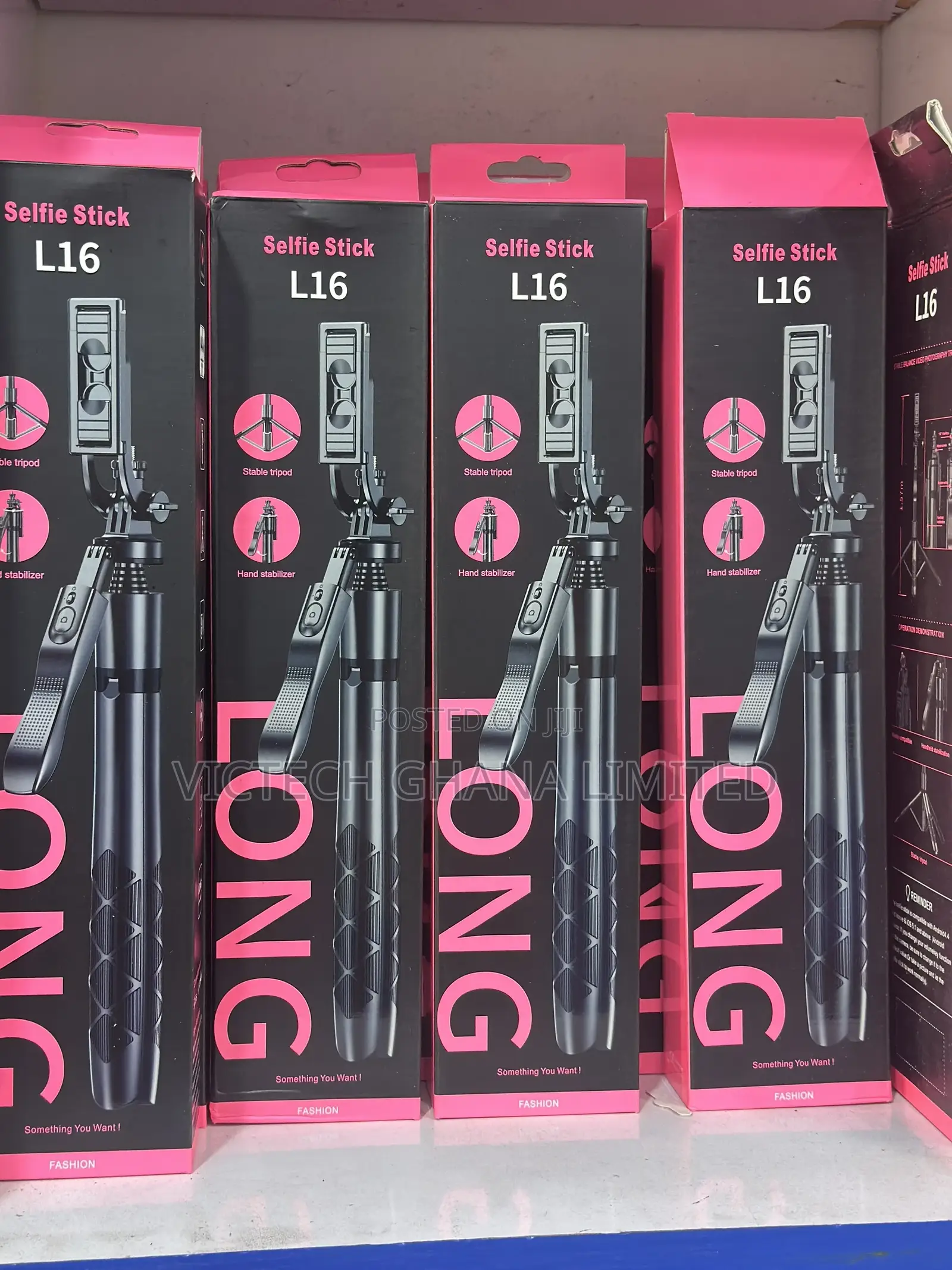 L16 Selfie Stick
