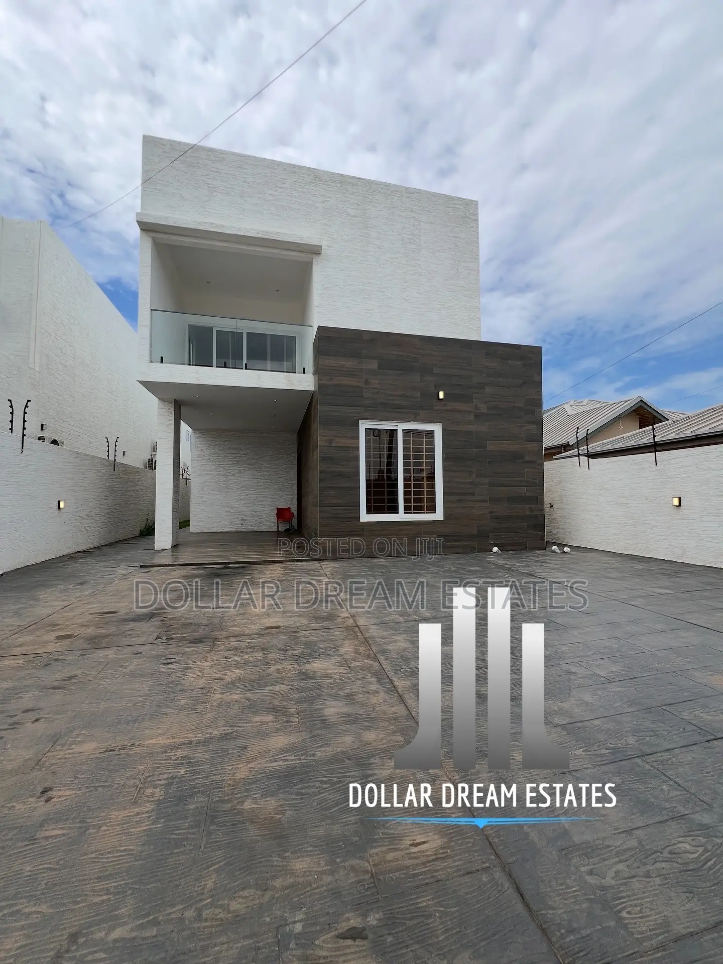 5bdrm House in Spintex for sale