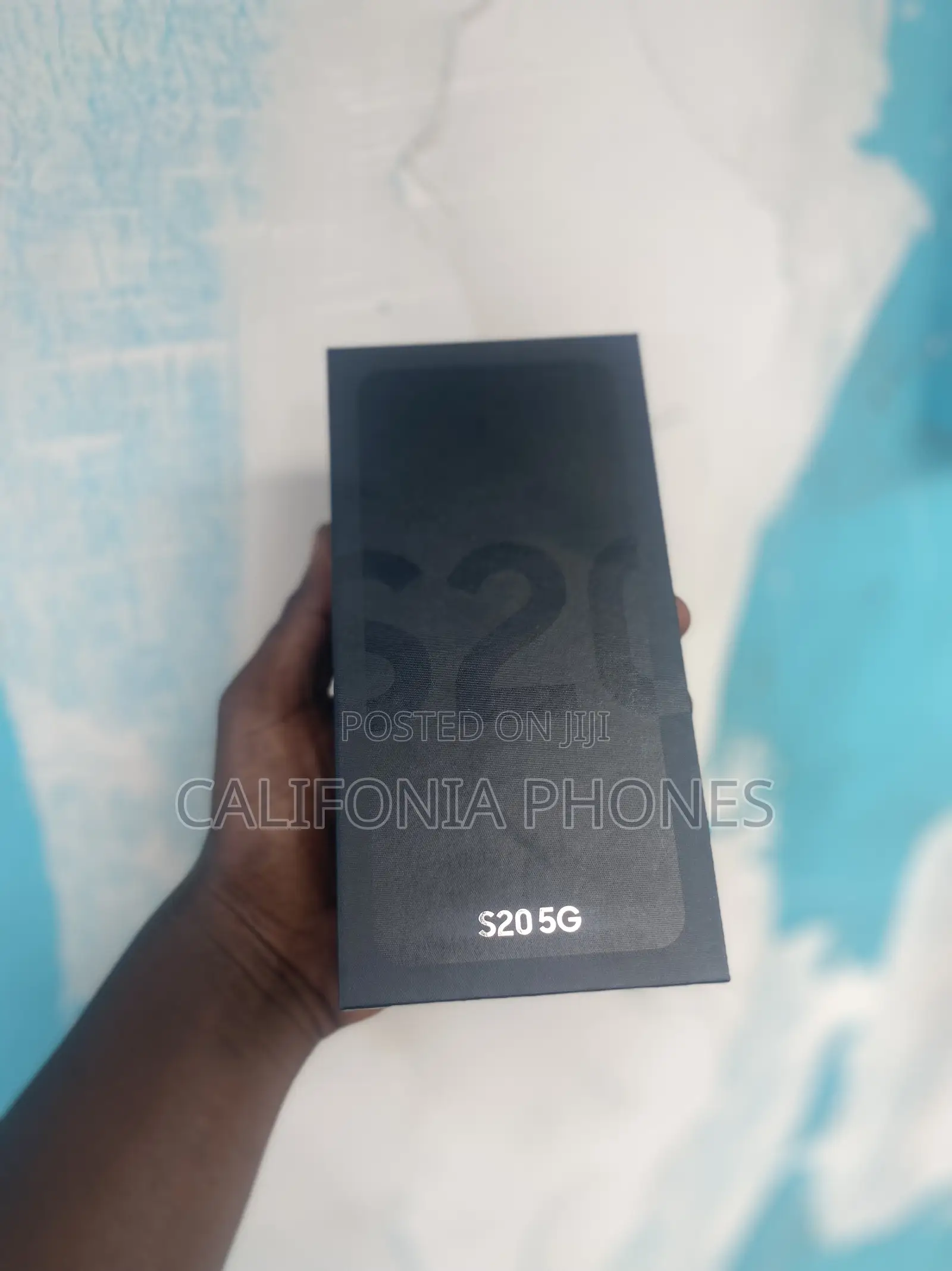 New Samsung Galaxy S20 128 GB Blue