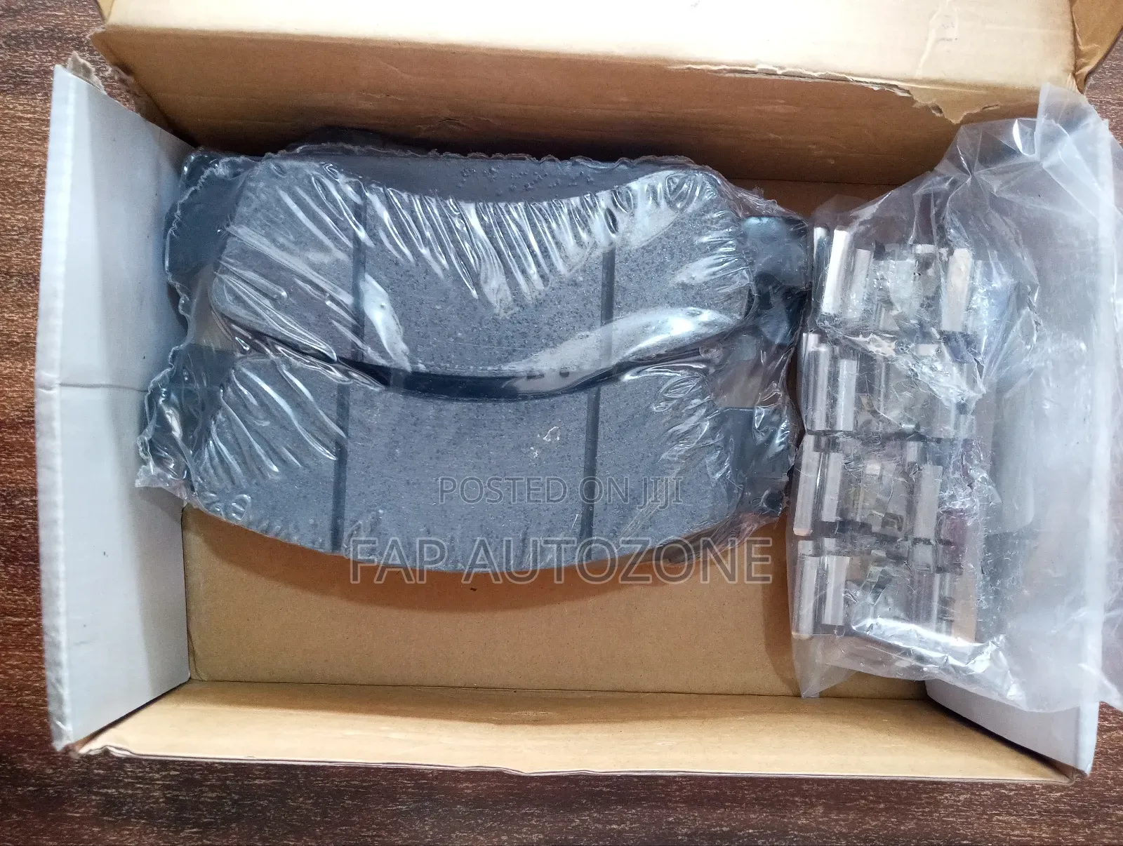 10675. Original Ceramic Raybestos Brake Pads From Usa.