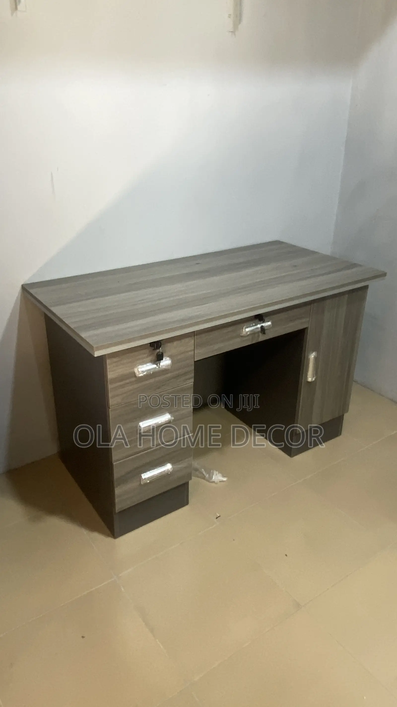 Office Desk