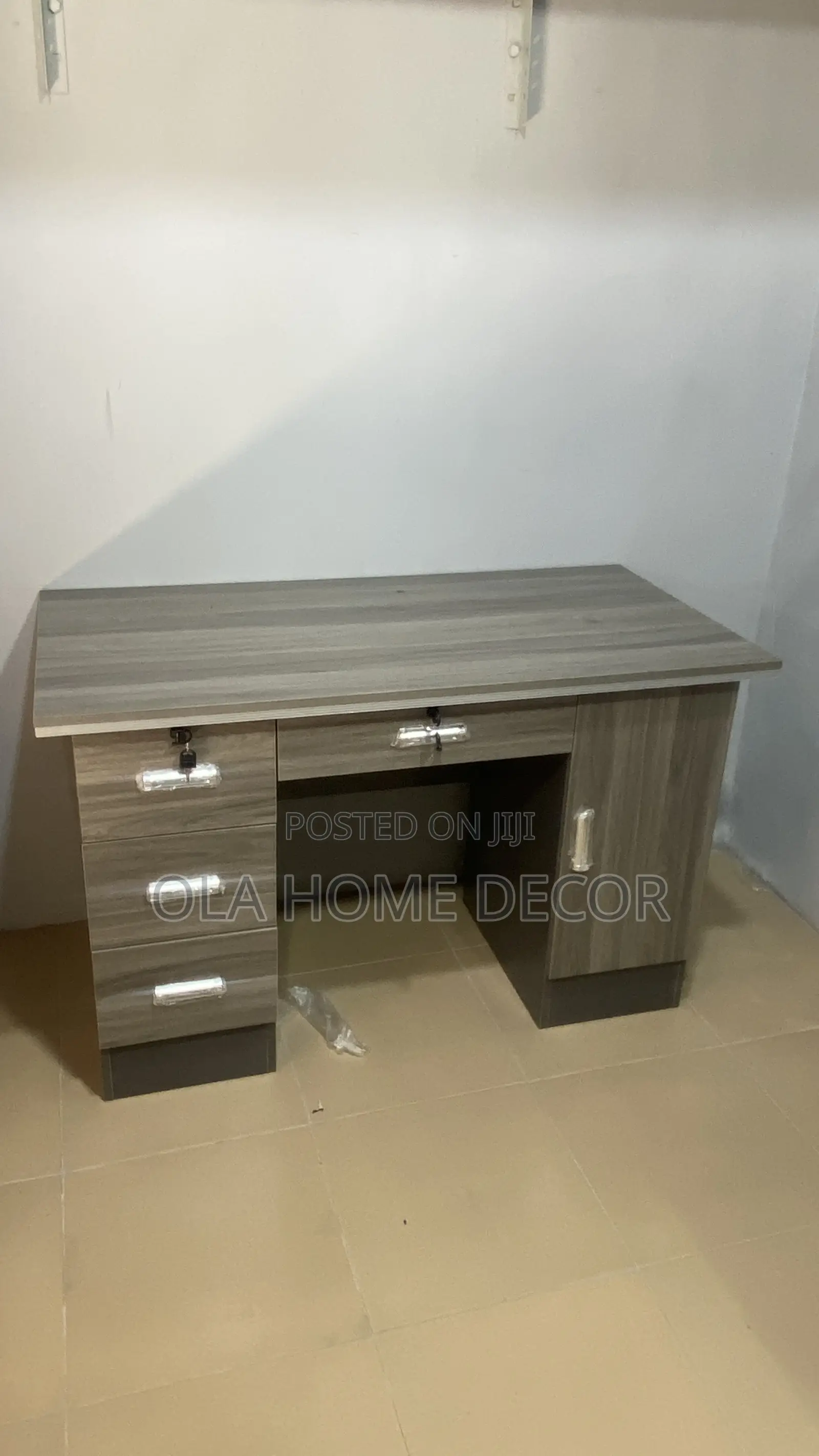 Office Desk