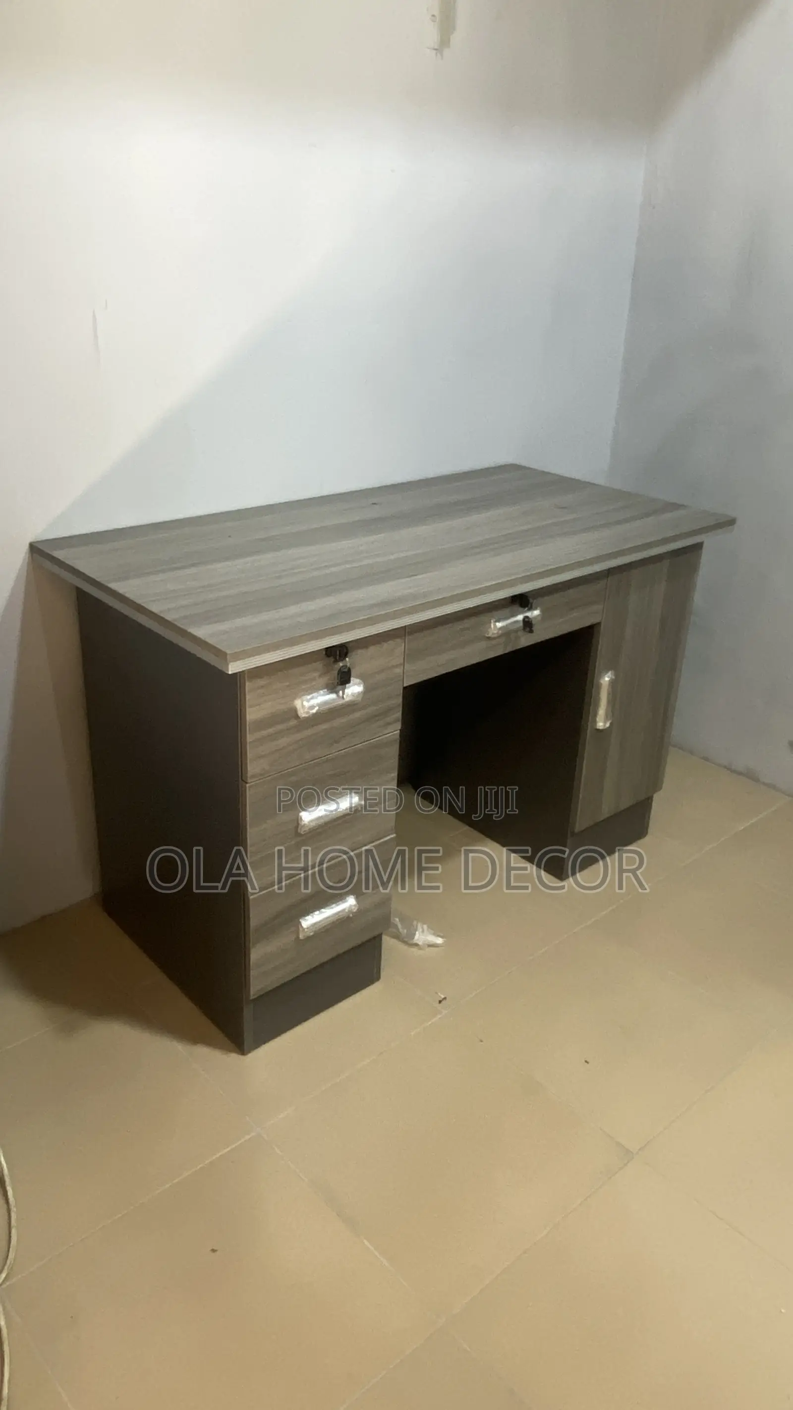 Office Desk