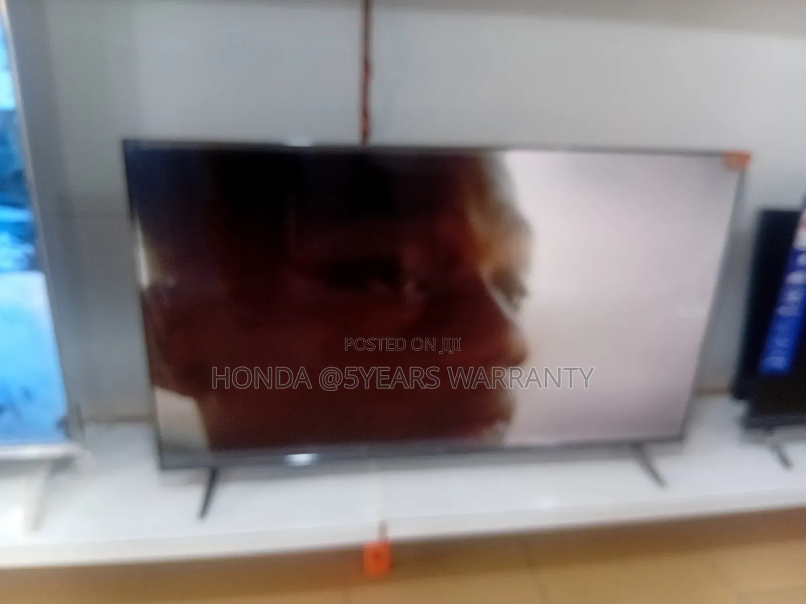 Modern TCL Smart 43inches Television TCL Television