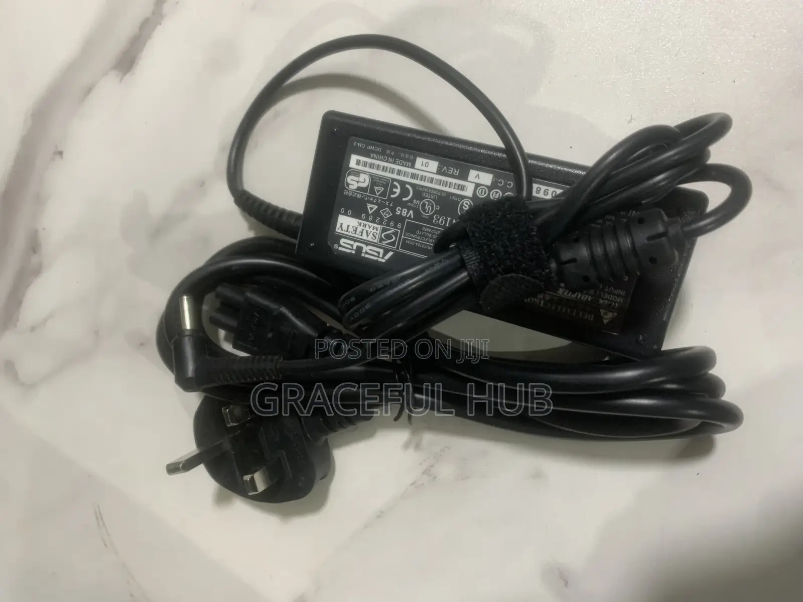 Asus Adapter (19v)