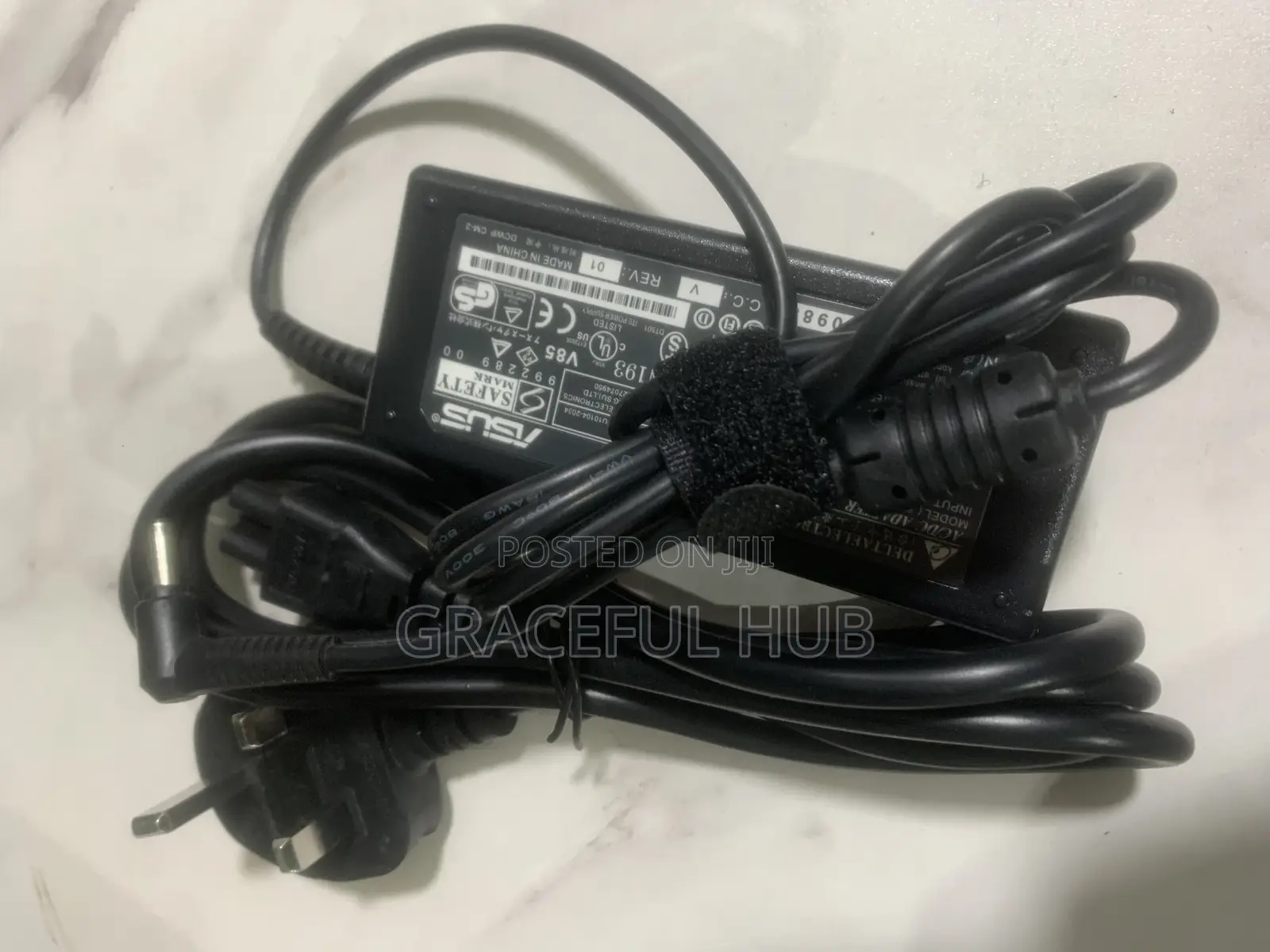 Asus Adapter (19v)