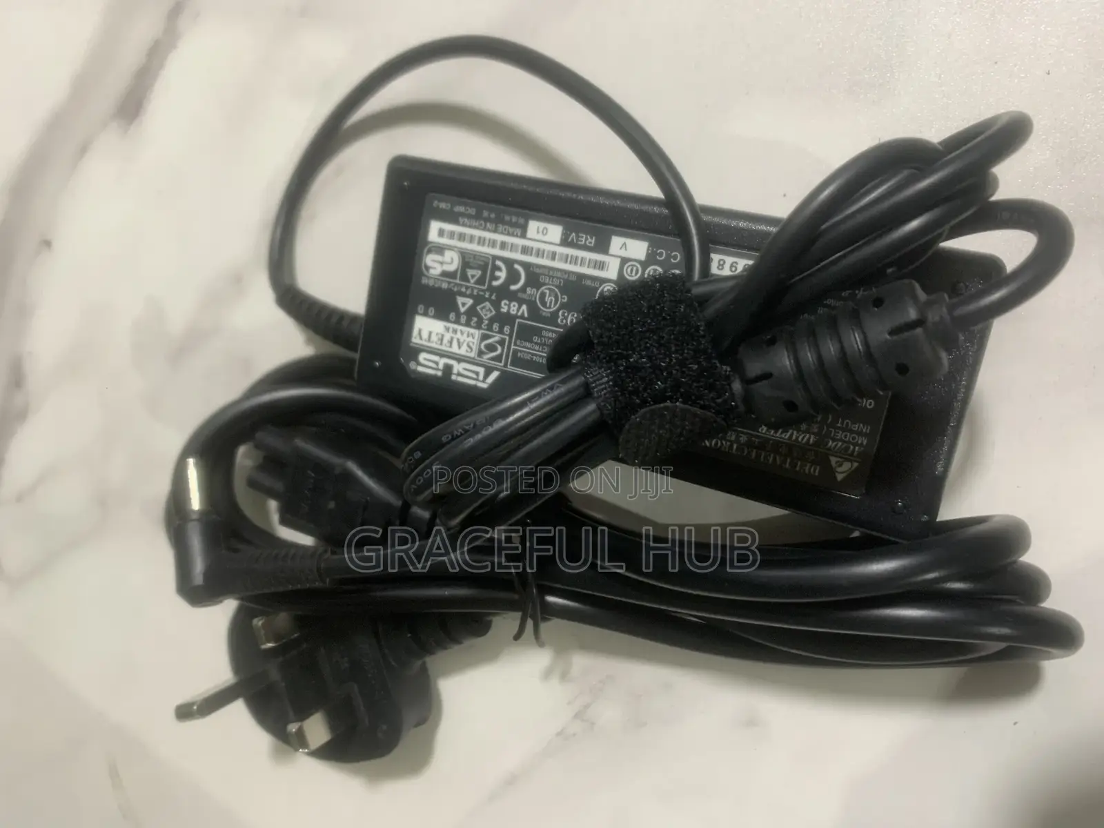 Asus Adapter (19v)