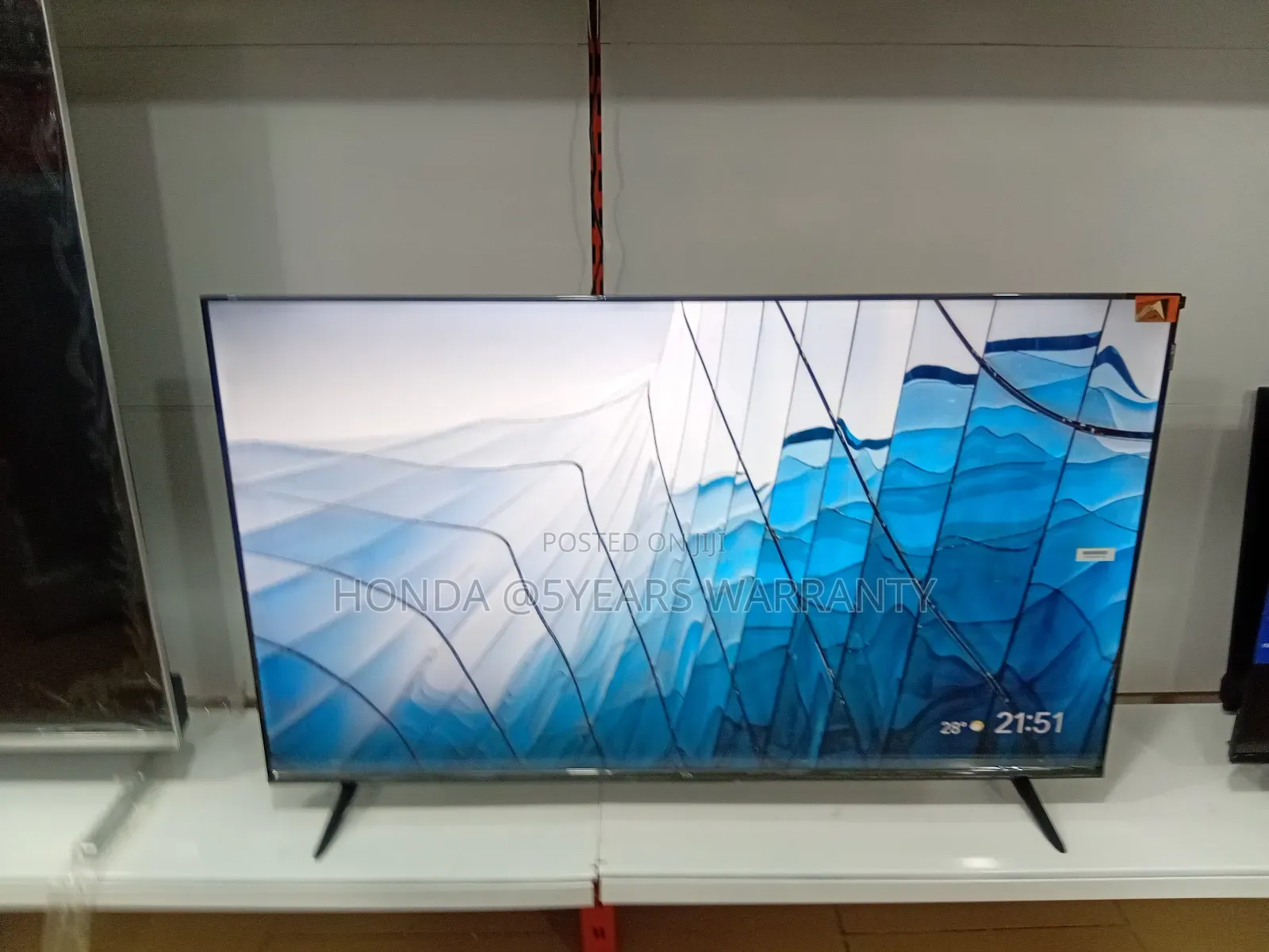 Extra 32inches TCL Smart Television Smart TCL 32inches