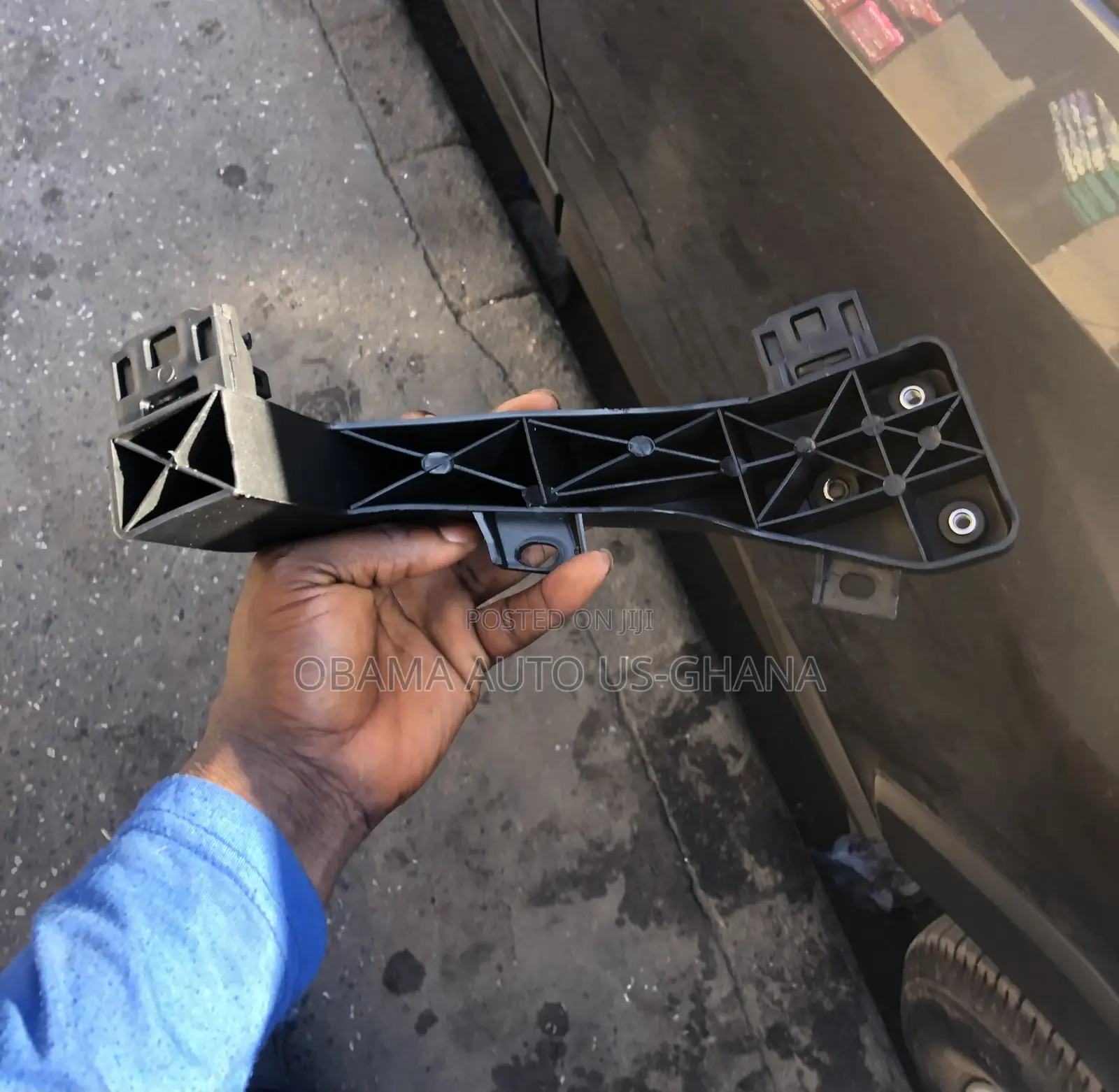 Hyundai Elantra 2017 2018 2019 2020 Headlight Support Bracket Seat