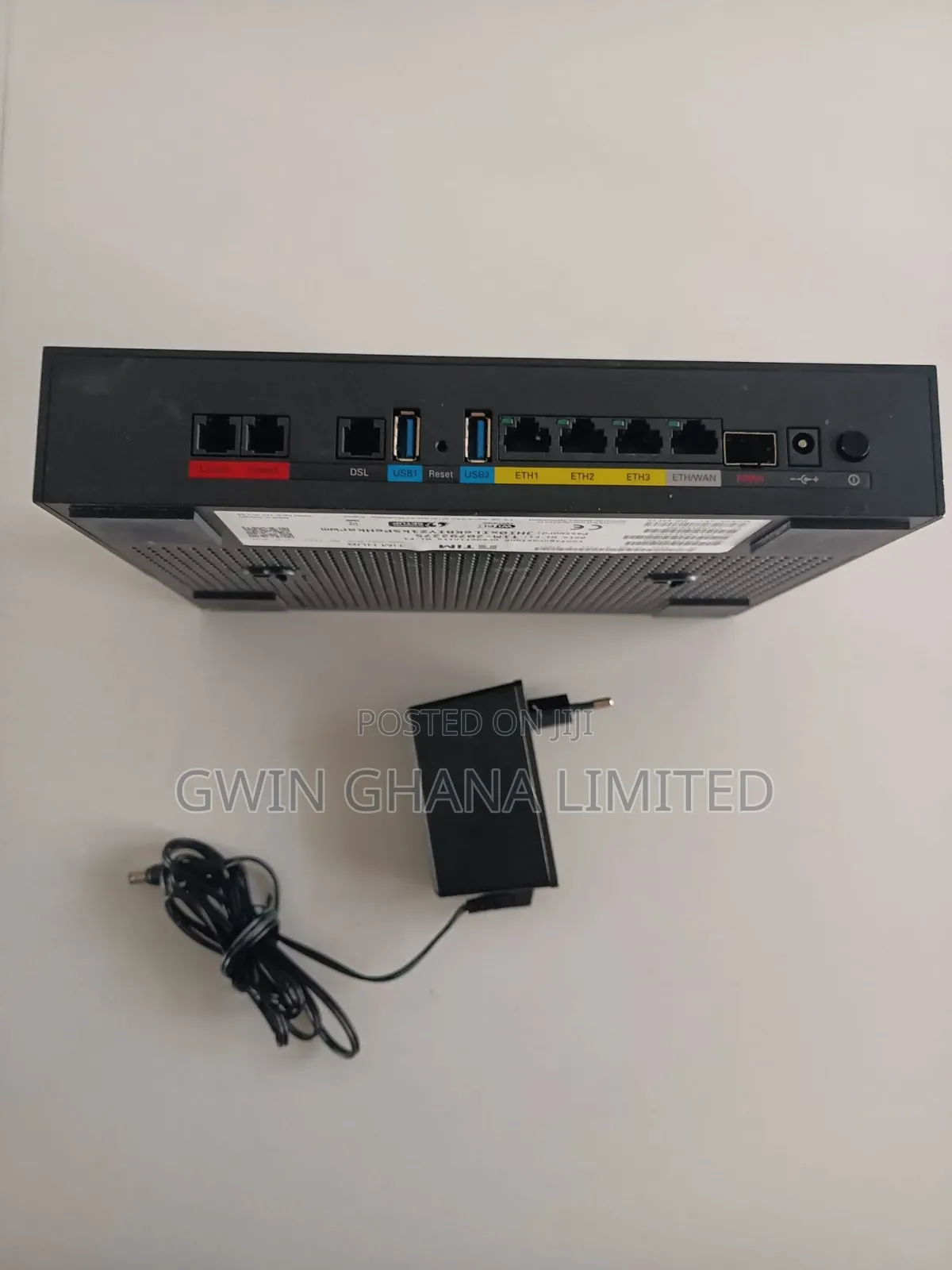 Zte Dual Band Gigabit Wireless Router. 1x Wan,4xlan,1xsfp,2x Usb