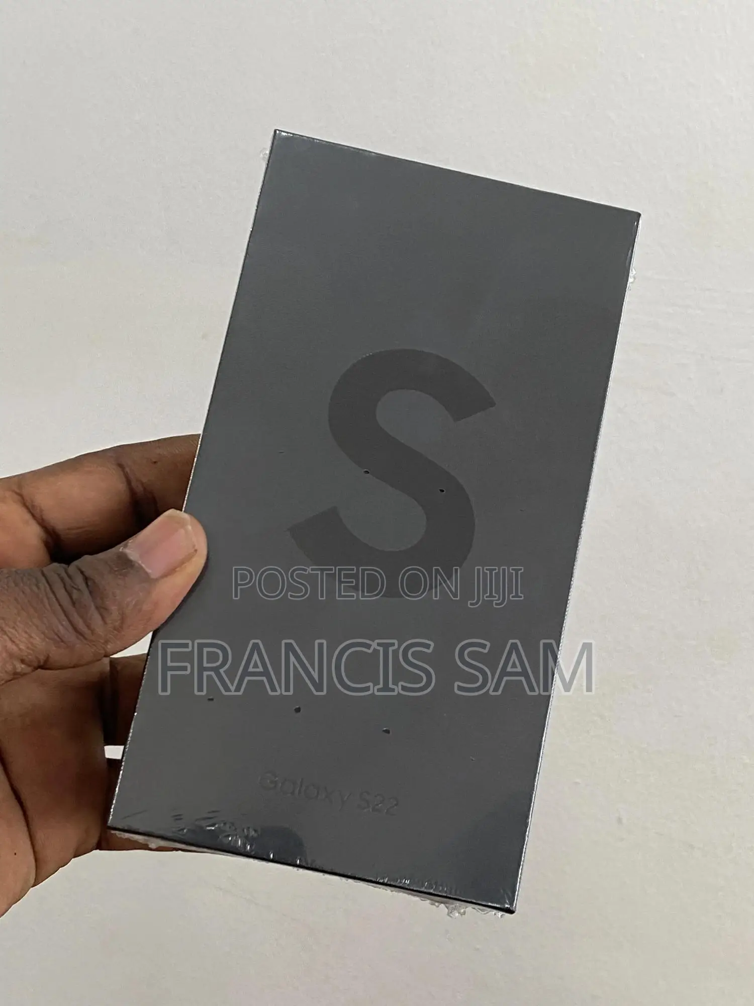New Samsung Galaxy S22 5G 128 GB Black