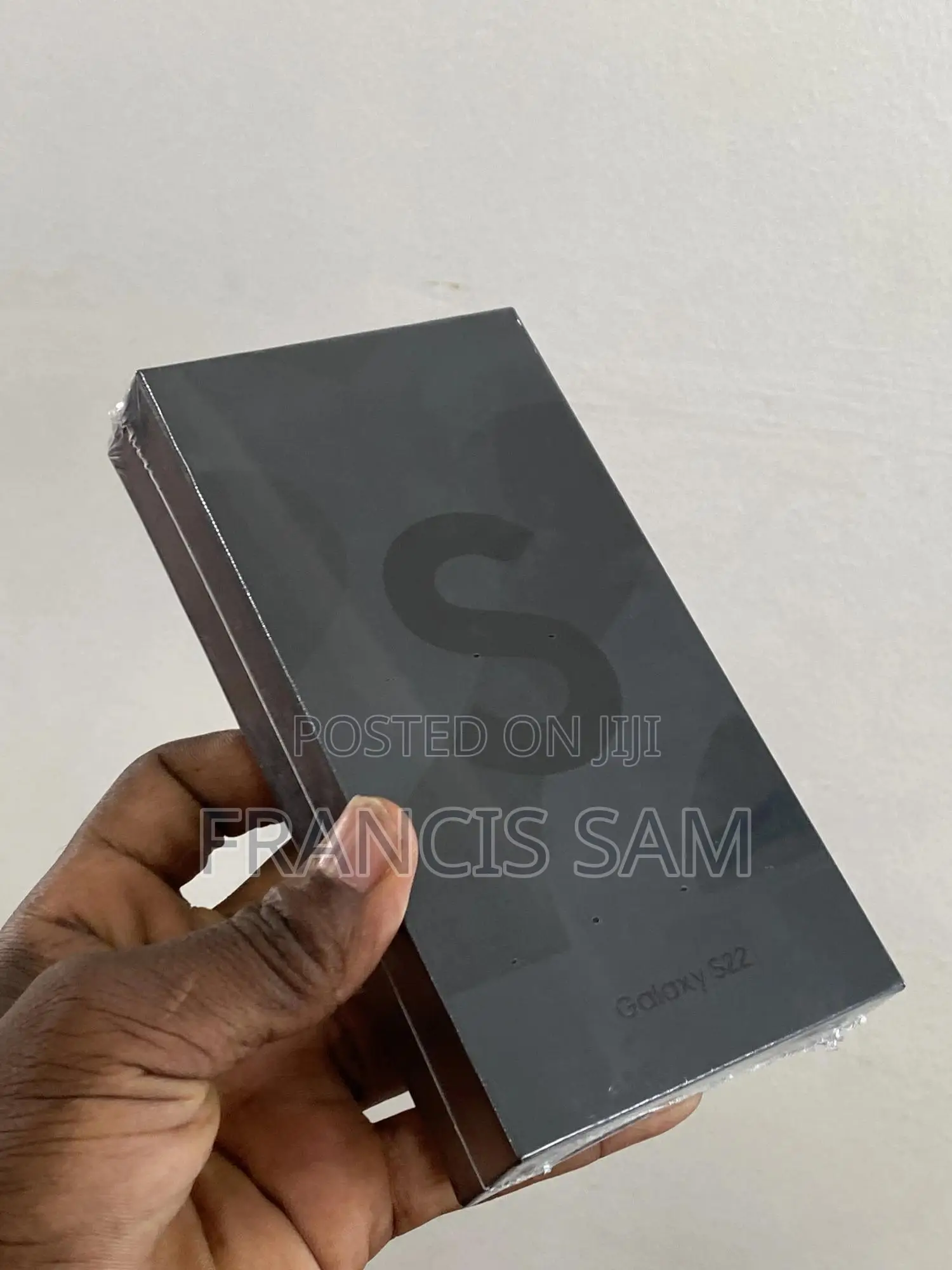 New Samsung Galaxy S22 5G 128 GB Black