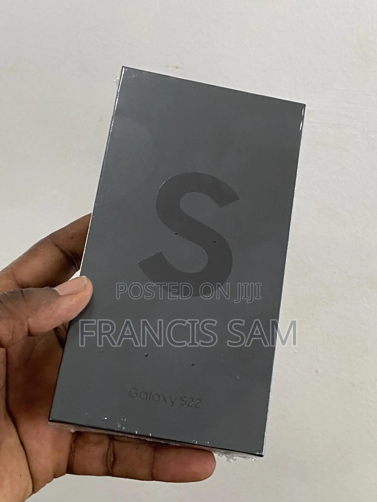 New Samsung Galaxy S22 5G 128 GB Black