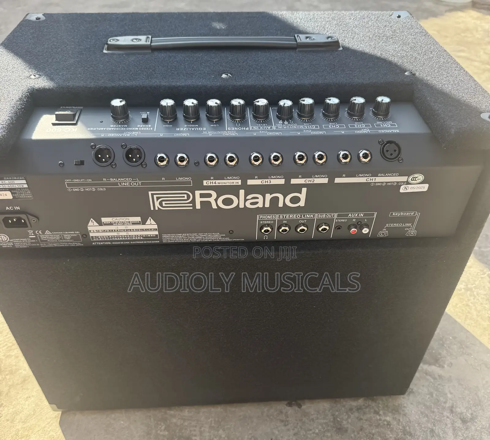 Kc600 Roland Keyboard Combo