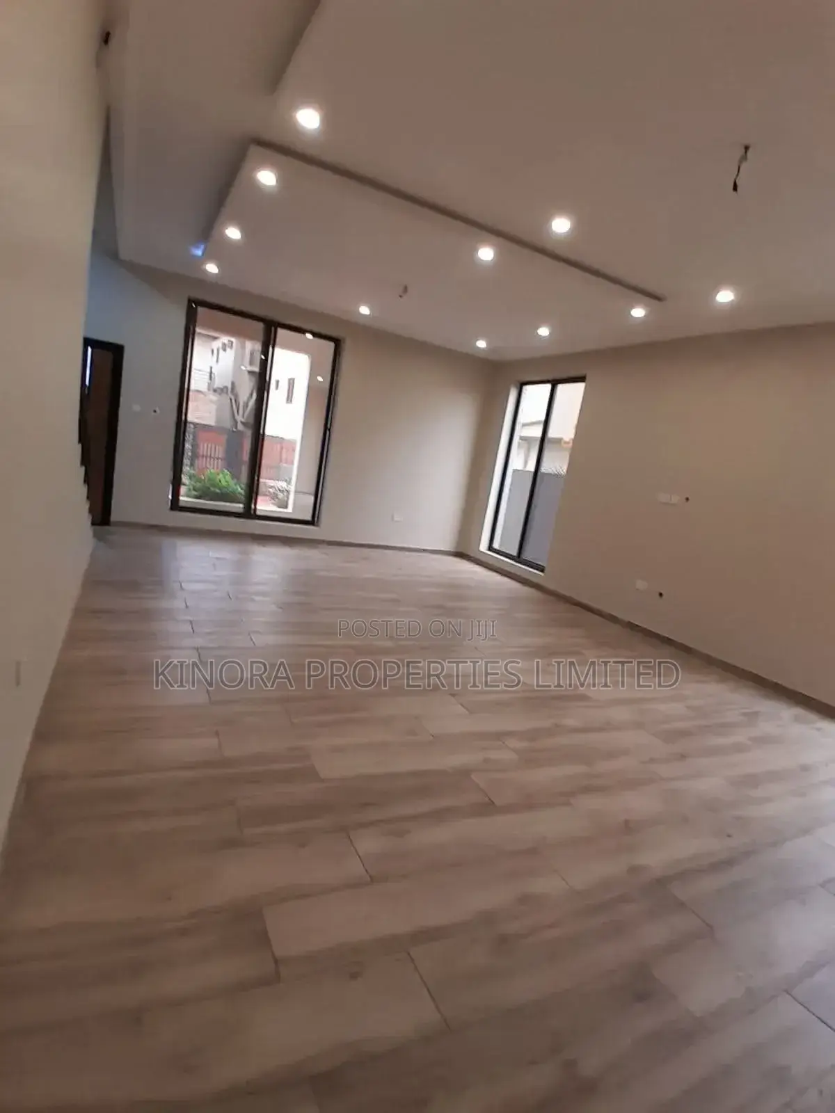 3bdrm Townhouse / Terrace in Adjiganor, Adjiriganor for rent
