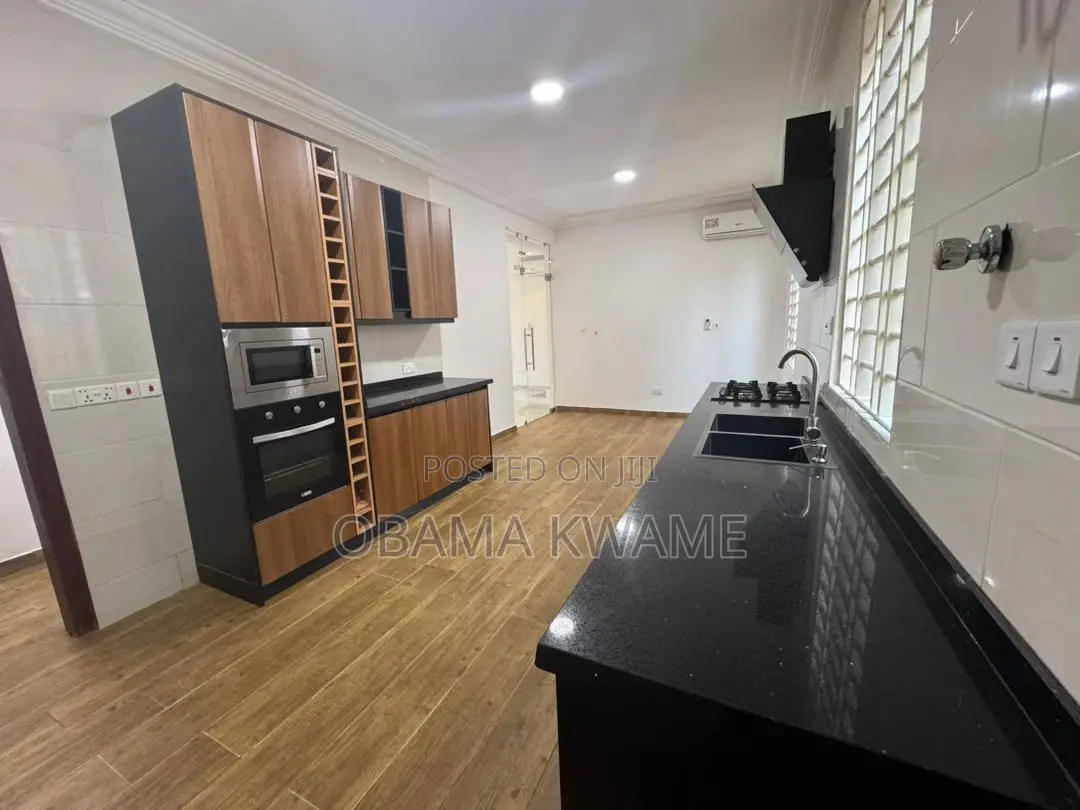3bdrm Maisonette in Gringo Lynks Premium, Tseaddo for rent