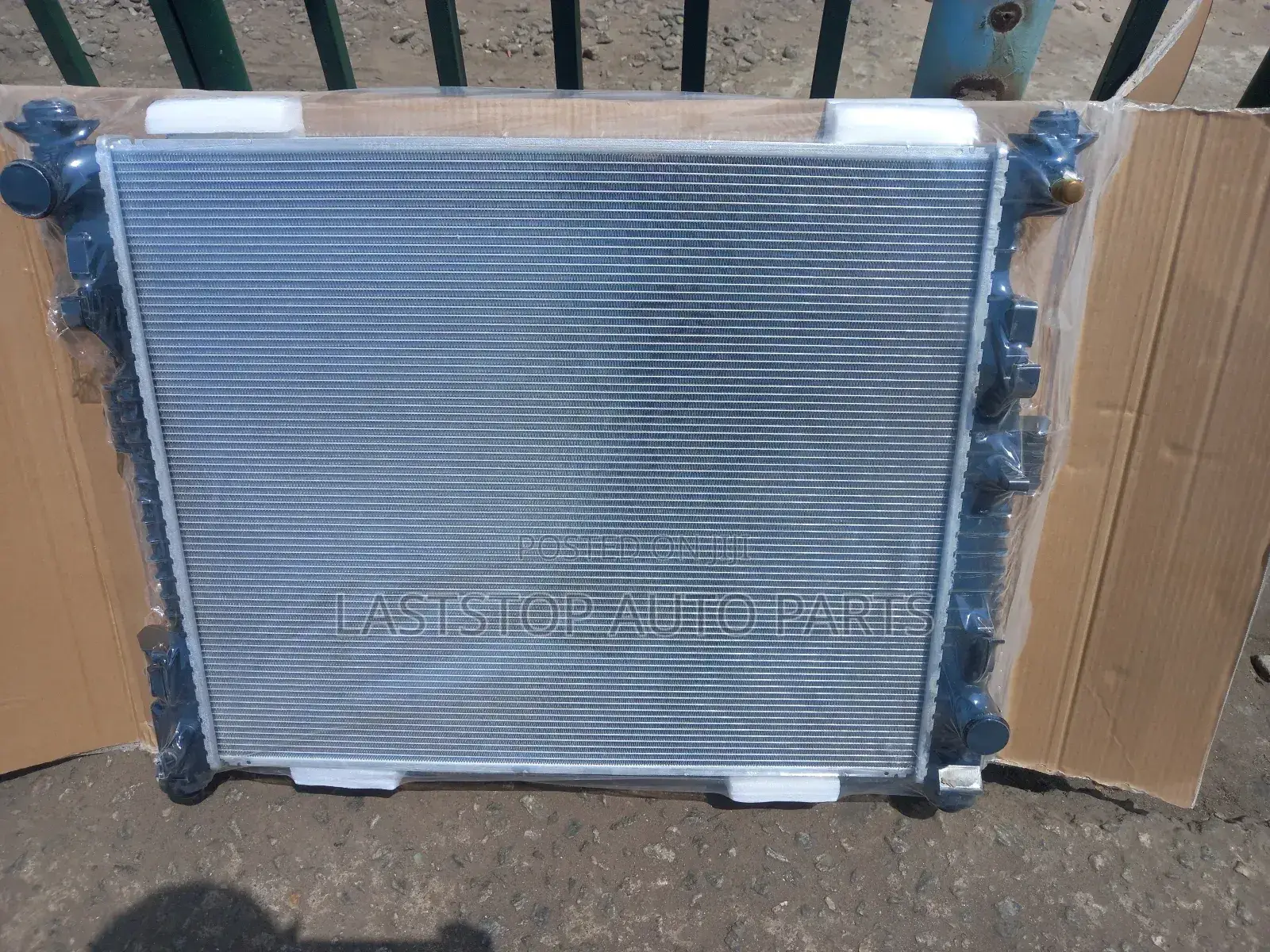 Jeep Grand Cherokee/Durango Radiator [Water Tanks] - To All Areas