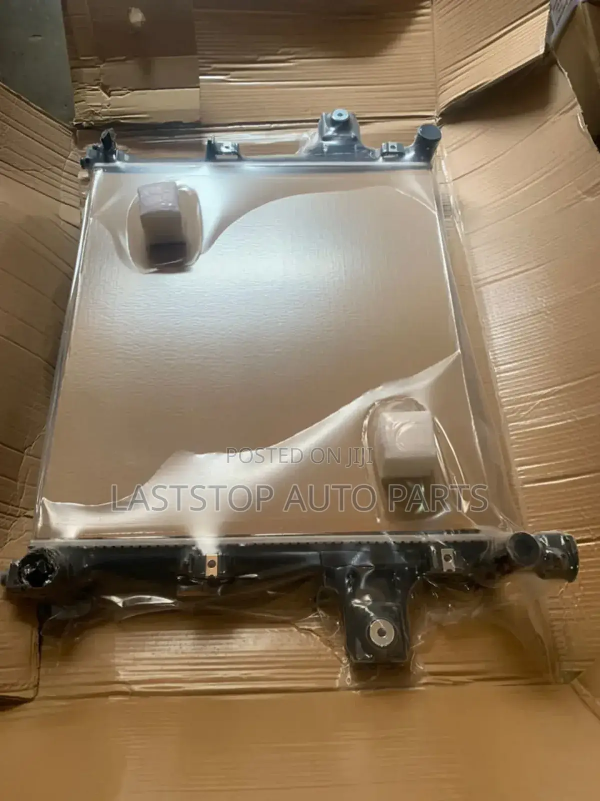 Jeep Grand Cherokee/Durango Radiator [Water Tanks] - To All Areas