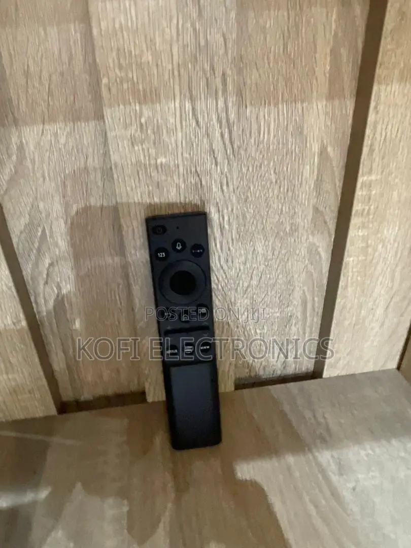 Ergonomic Minimalist One Remote