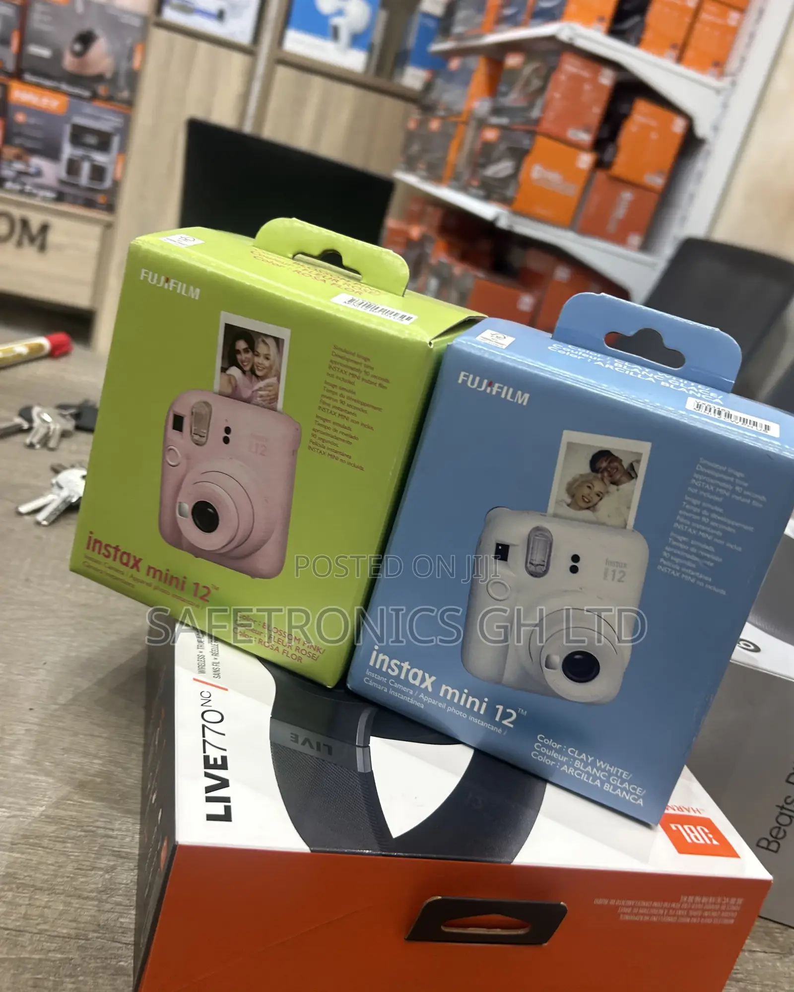 Massive New Fujifilm __ Instax Cam Mini 12 Flim Instant Camera