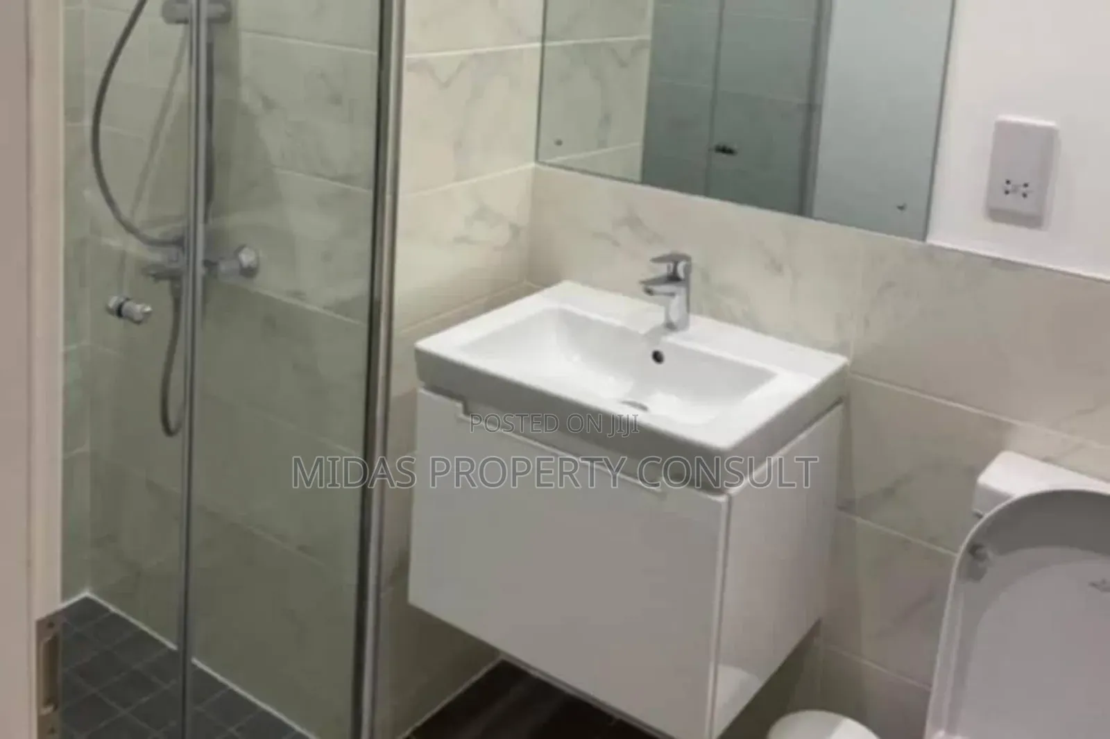 Furnished Studio Apartment in Lennox, Airport Residential Area for sale
