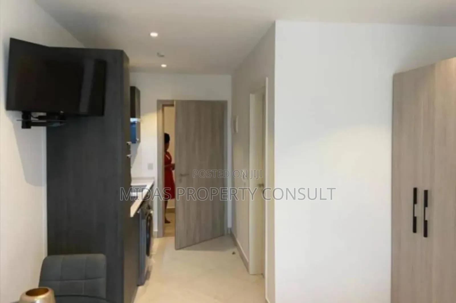 Furnished Studio Apartment in Lennox, Airport Residential Area for sale