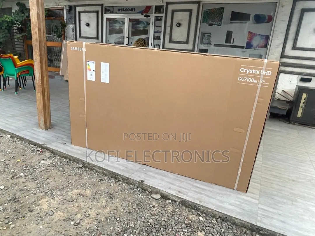 Powerful Sound‐U 85′′ Crystal Uhd Samsung Tv