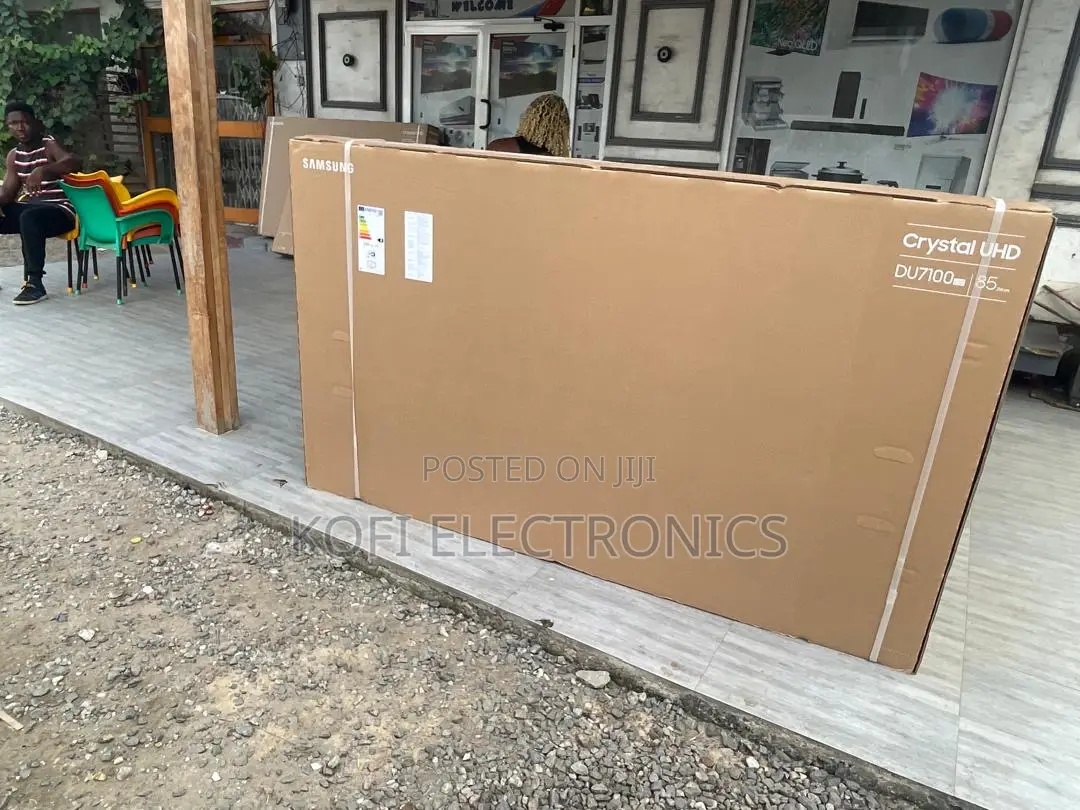 Powerful Sound‐U 85′′ Crystal Uhd Samsung Tv