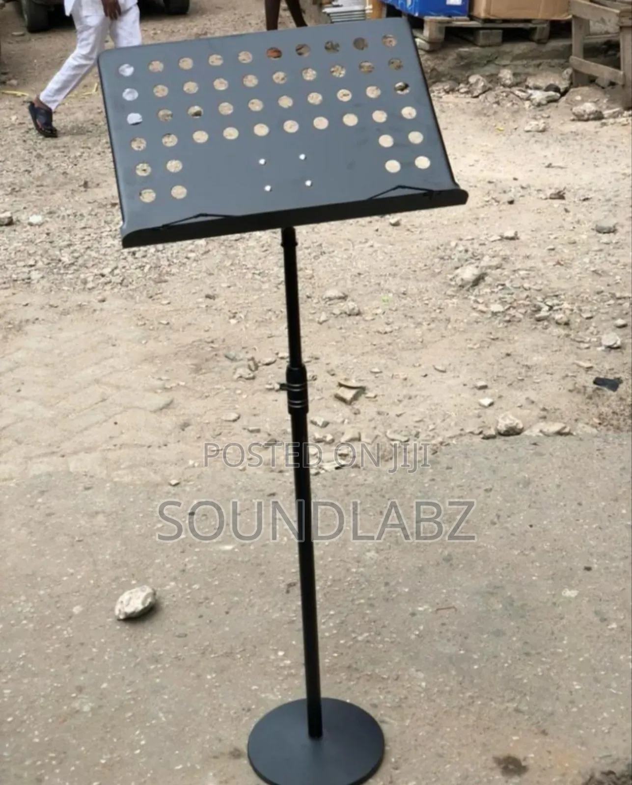 Round Base Music Stand