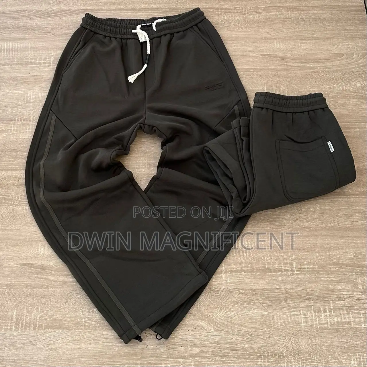 100% Thick Jogger Pants