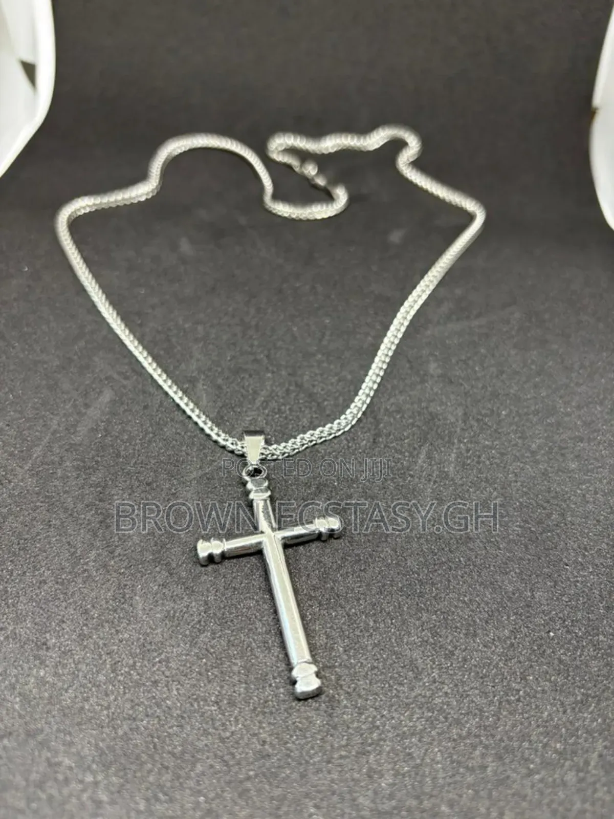 Round Tip Cross Necklace ( Available in Gold or Silver)