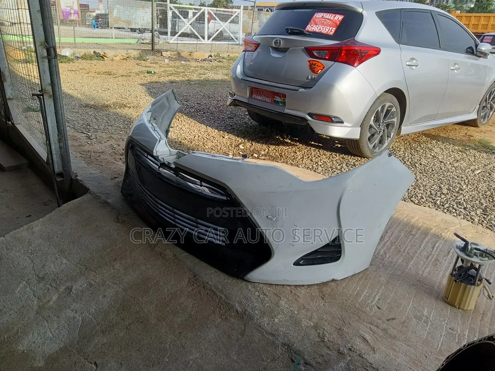 Toyota Corolla in Front Bumper