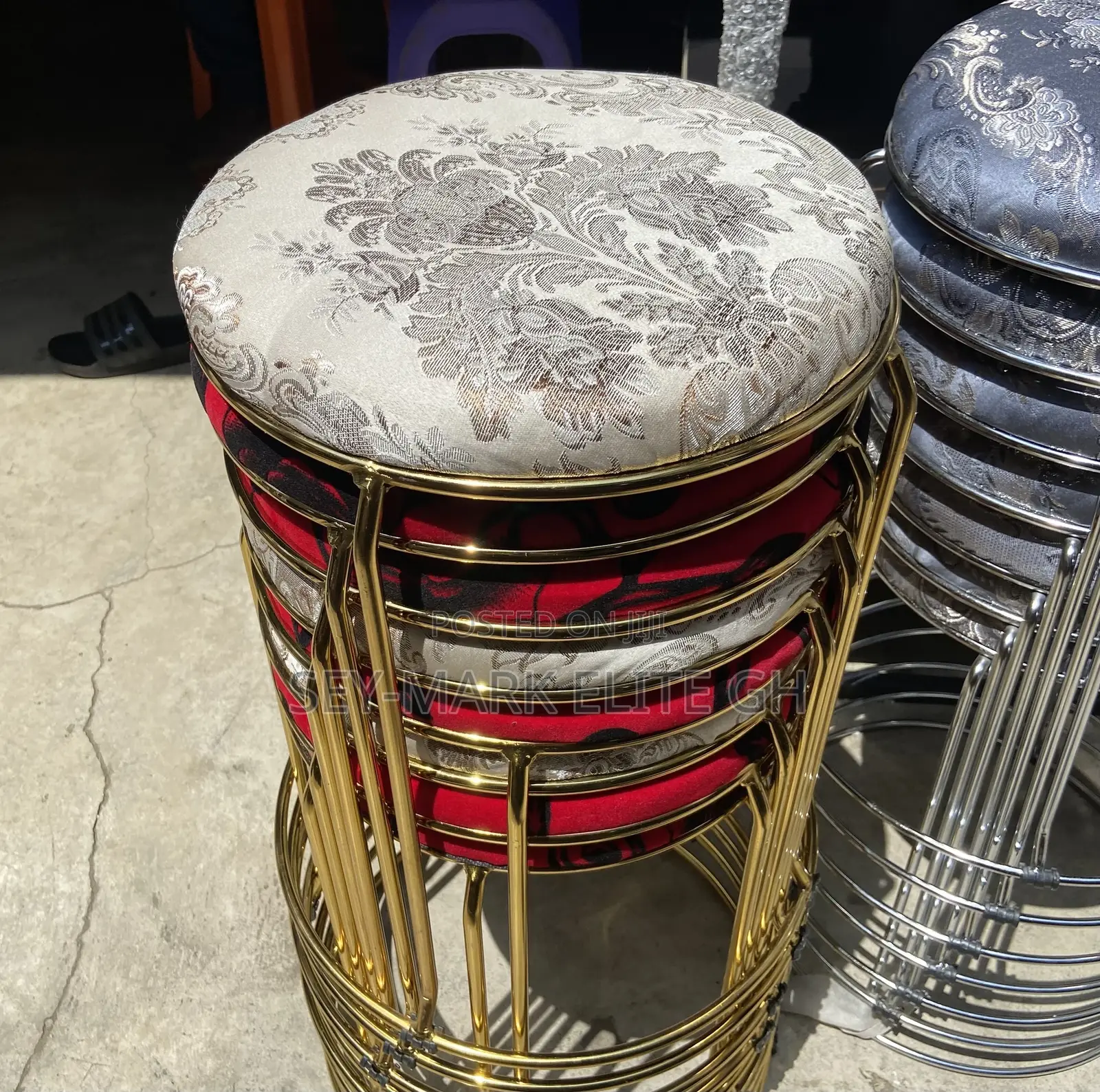 Portable Round Stool(Gold )