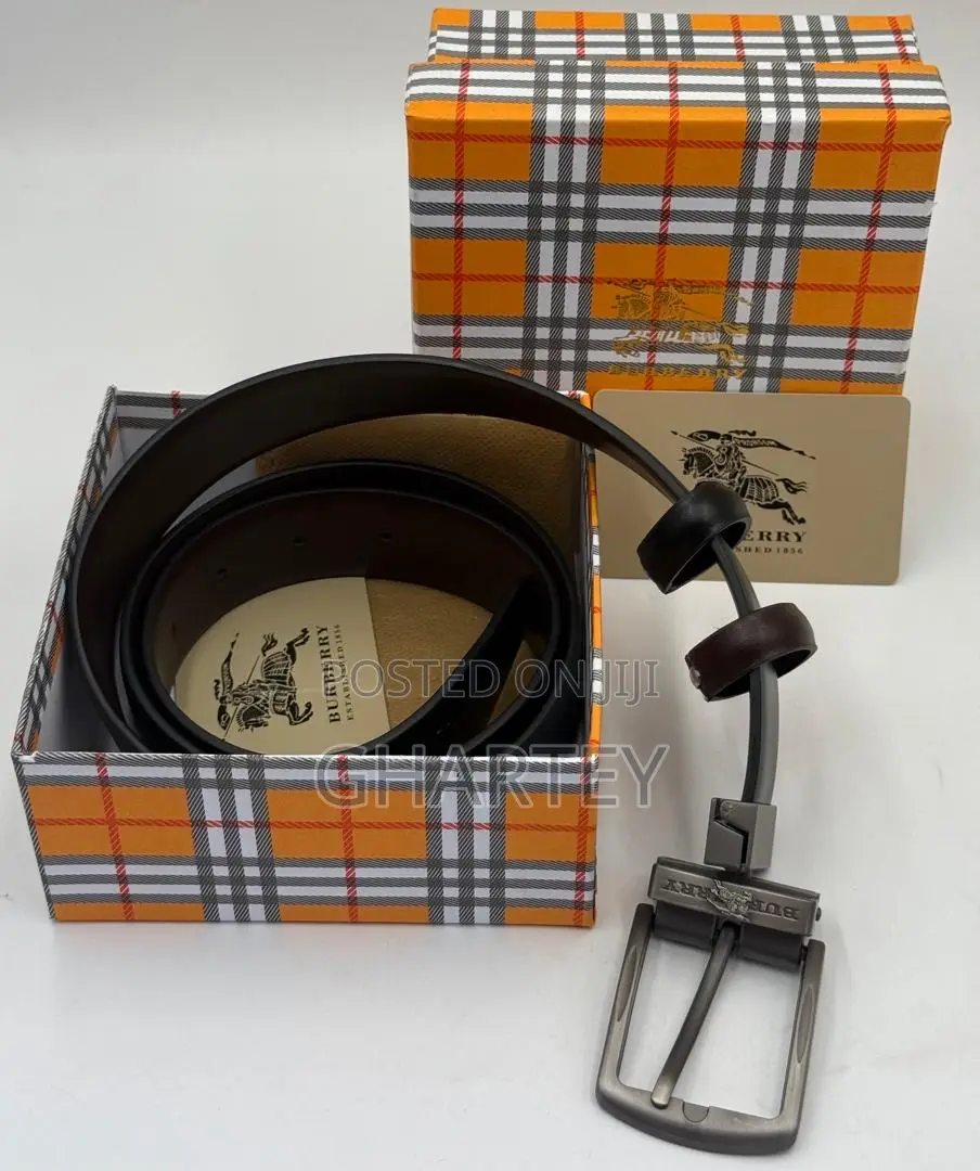 Burberry Reversible Leather Belt - Pin Buckle