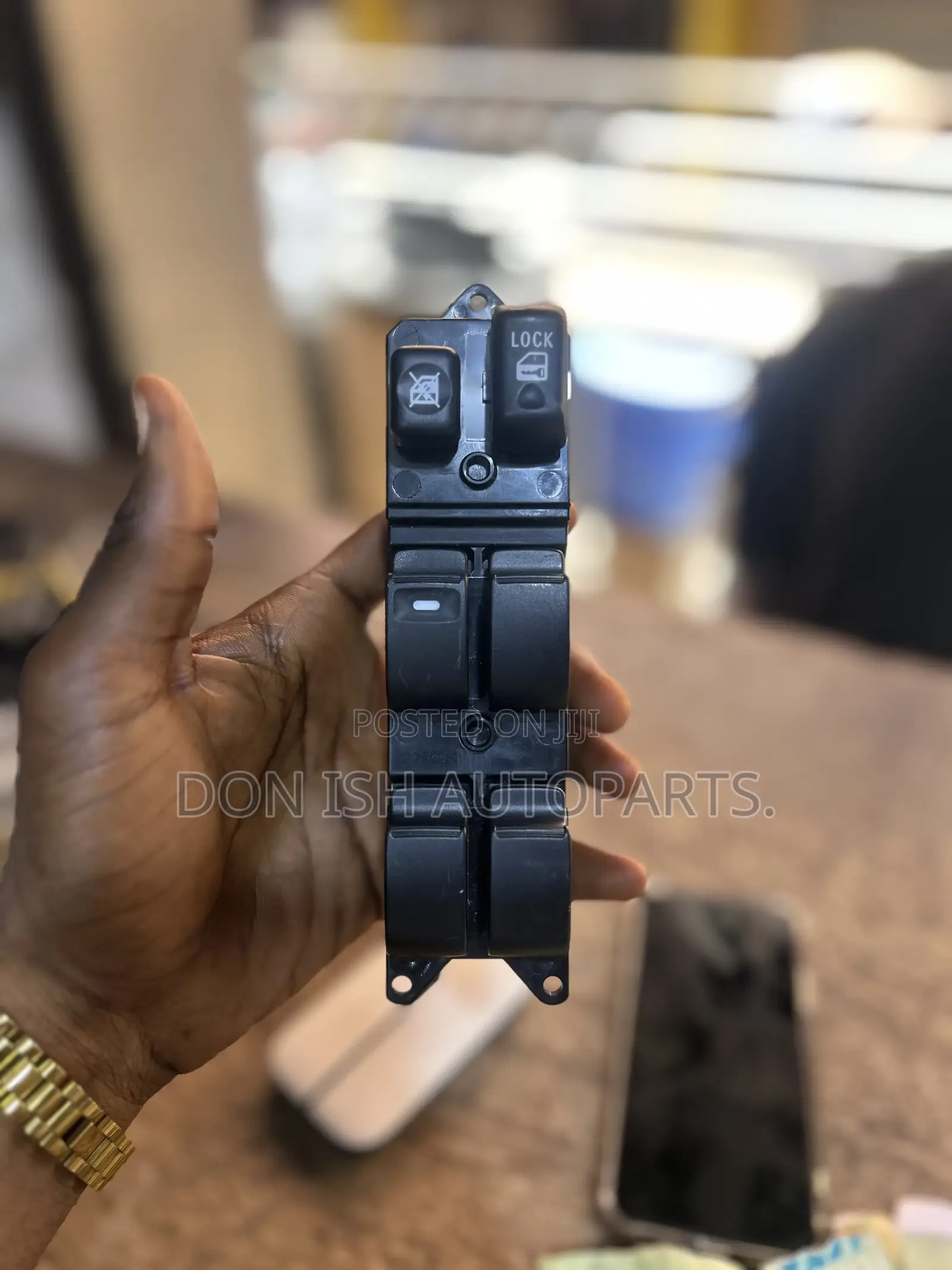 Mitsubishi Pajero Power Window Switch.