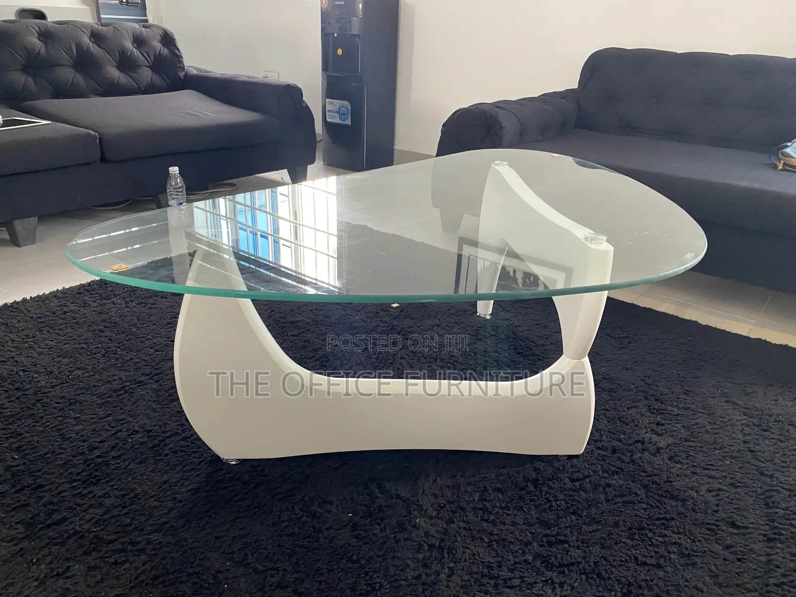 Noguchi Oval Glass Centre