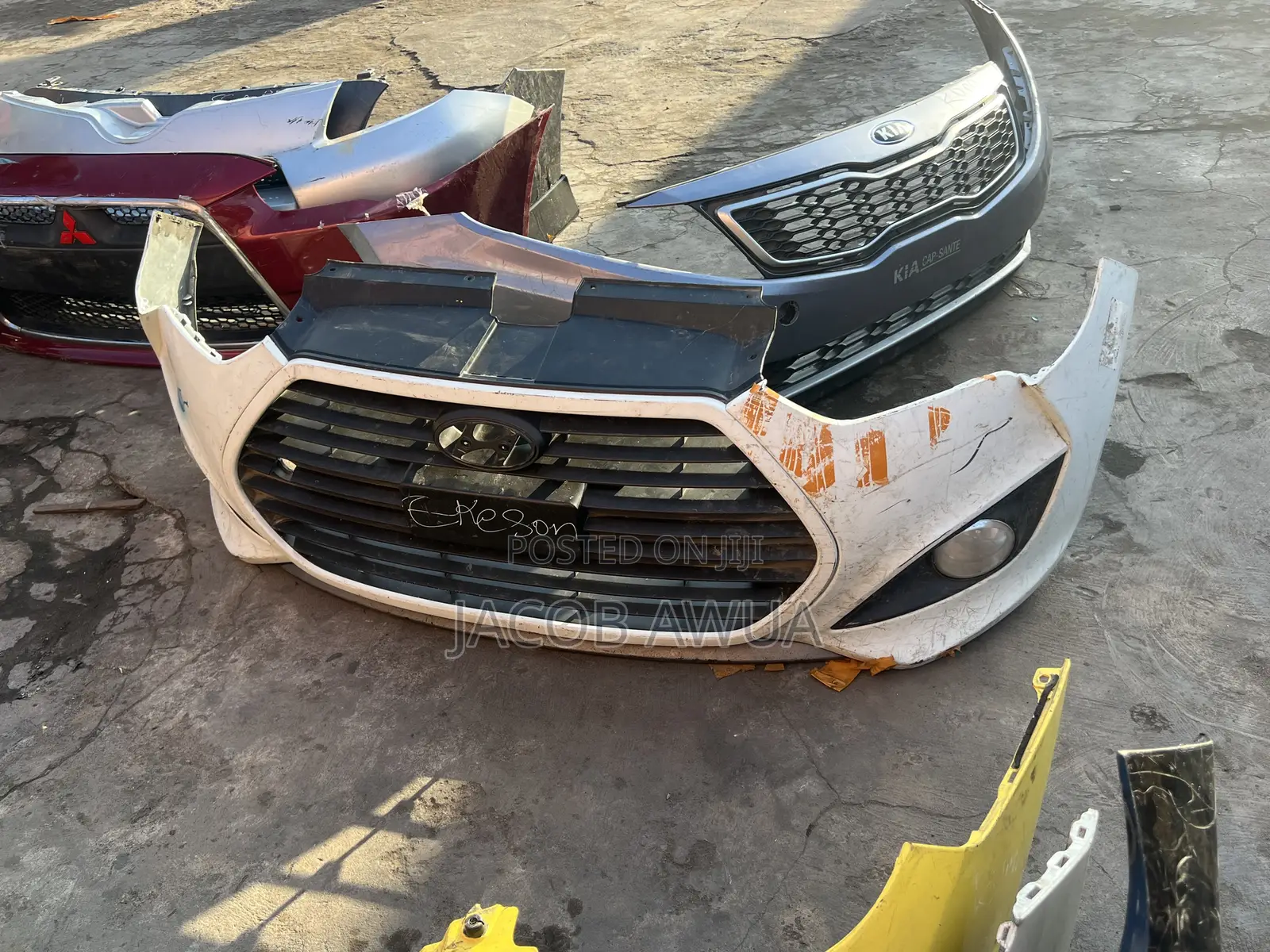 2013 Hyundai Veloster Front Bumper Complete Available