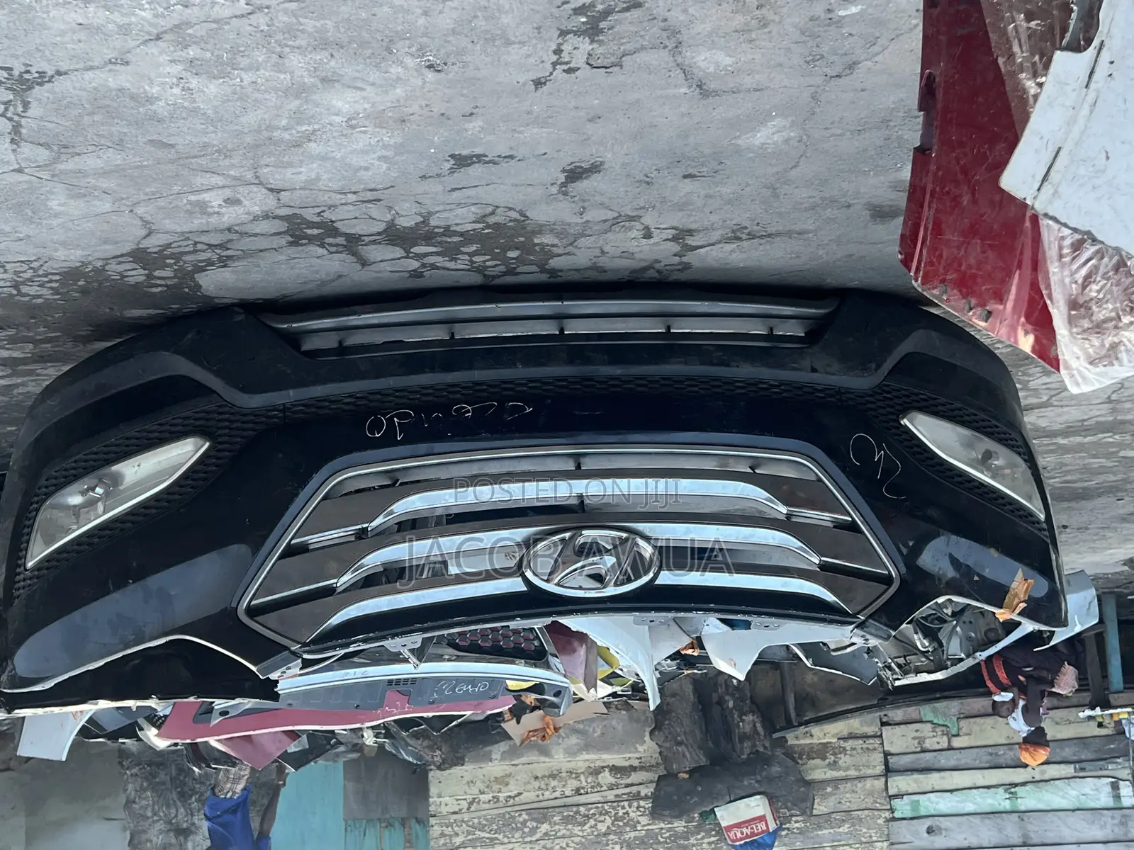 2013 Hyundai Santa Fe Front Bumper Complete Available