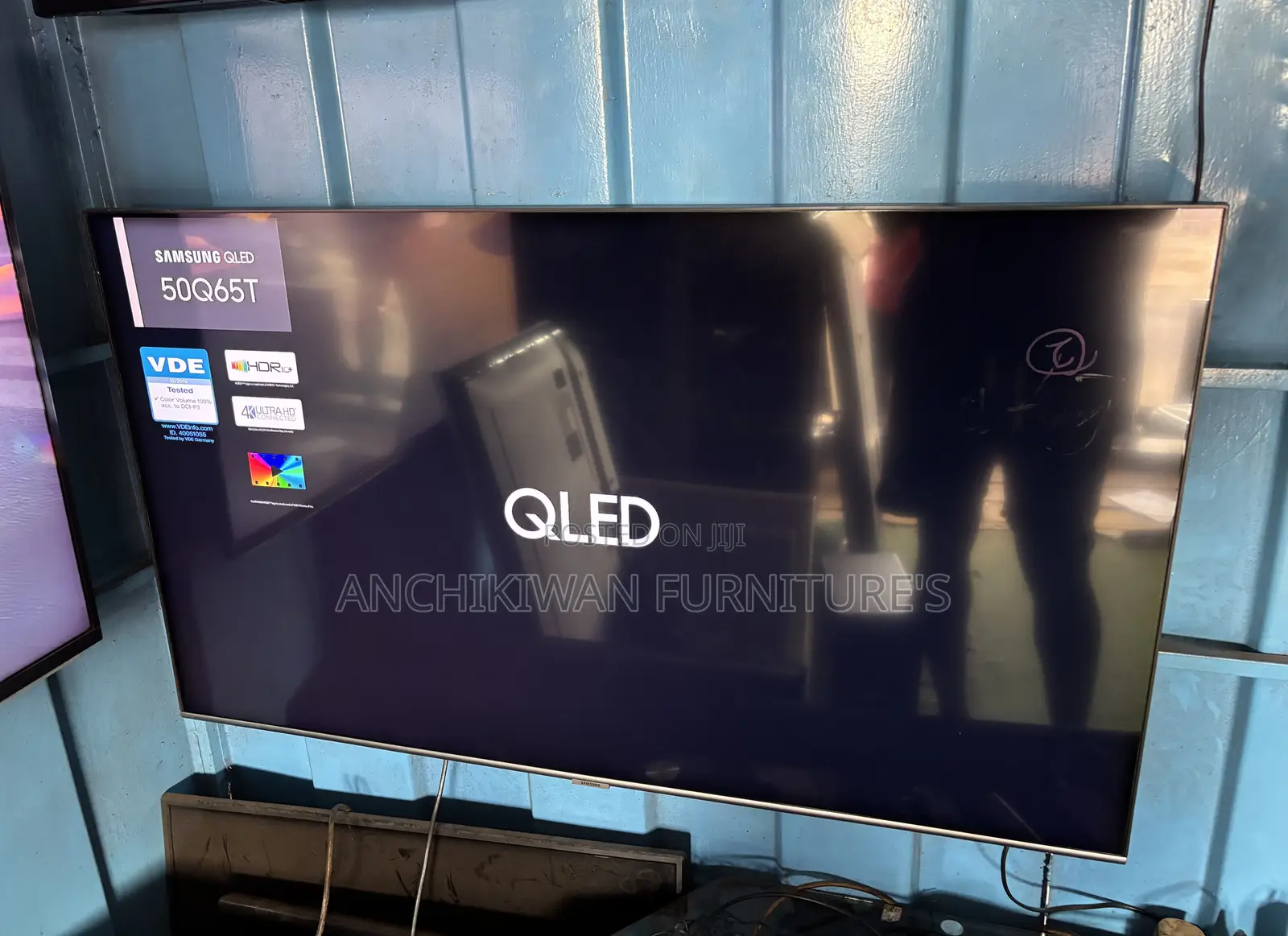 Qled Samsung 50 Inches ( Delivery Before Payment)