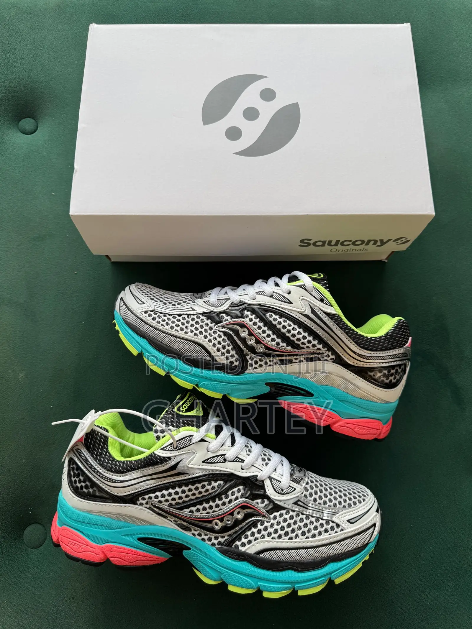 Saucony Progrid Triumph 4 Neon Polka – Original Sneakers