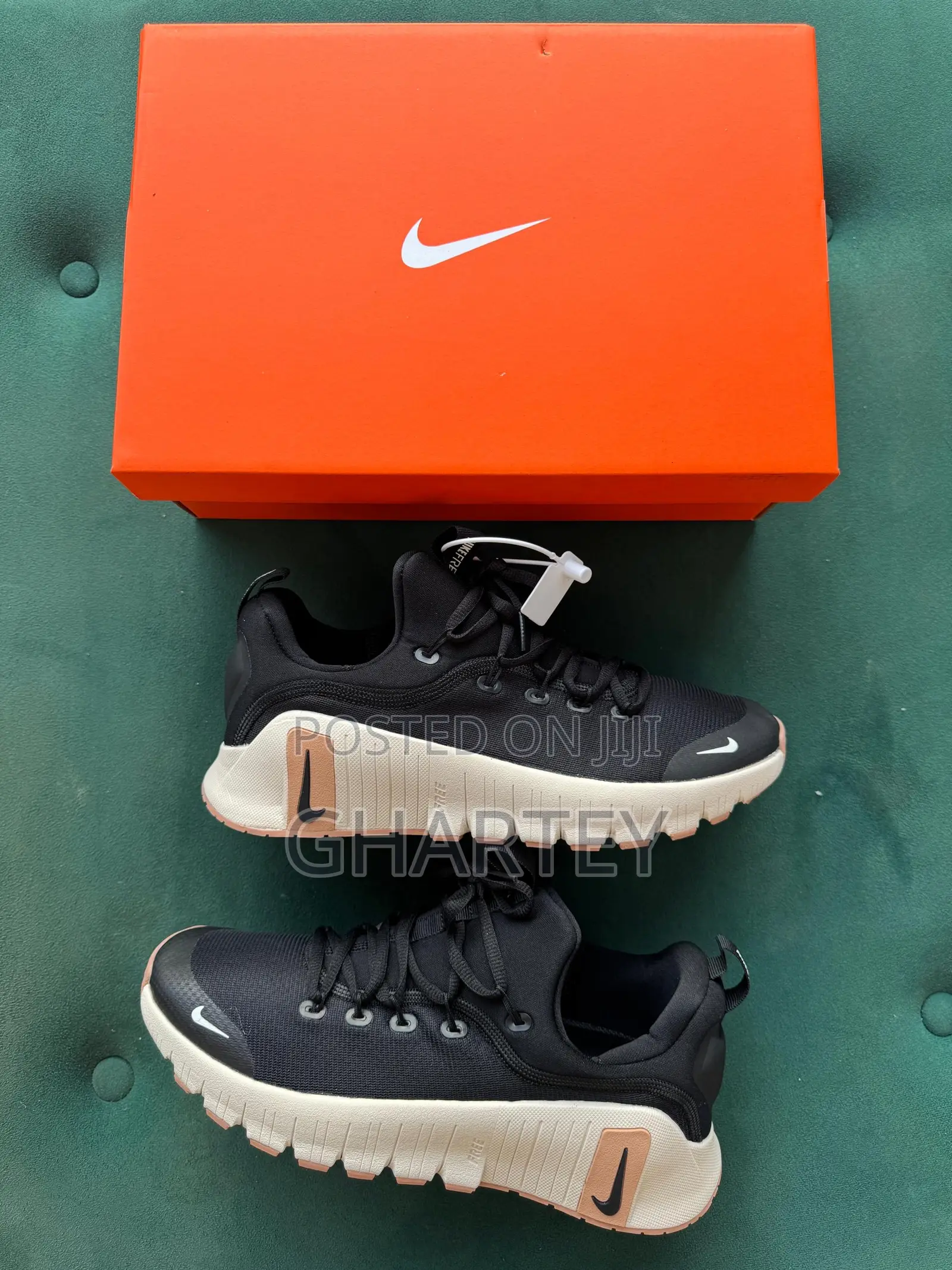 Nike Free Metcon 5 Black Guava Ice Sneakers