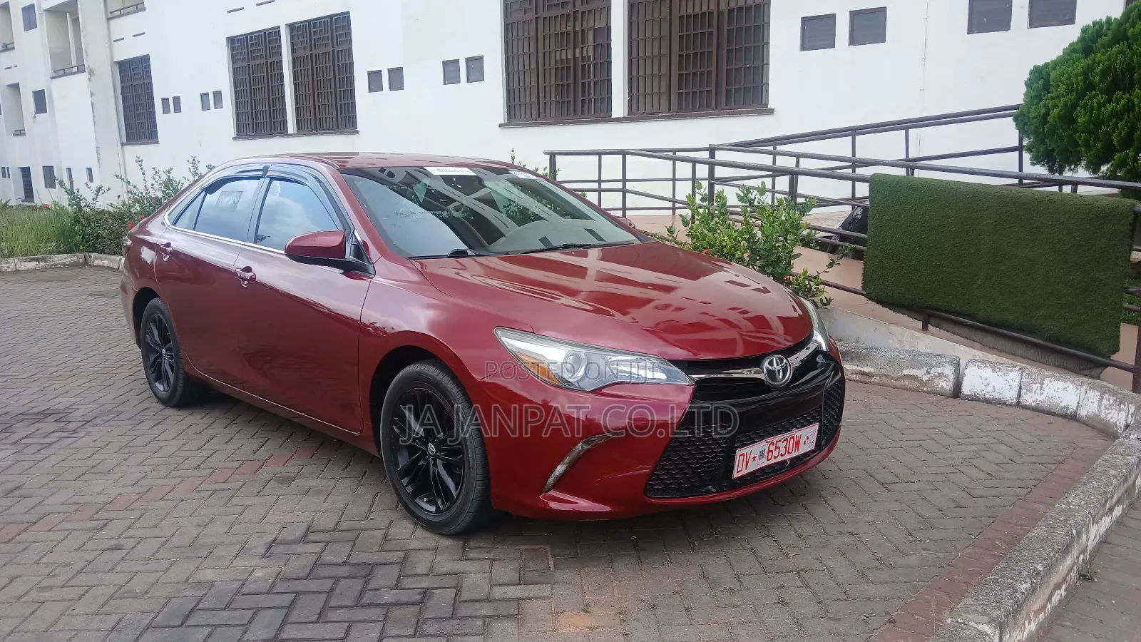 Toyota Camry SE 4dr Sedan (2.5L 4cyl 6A) 2016 Red